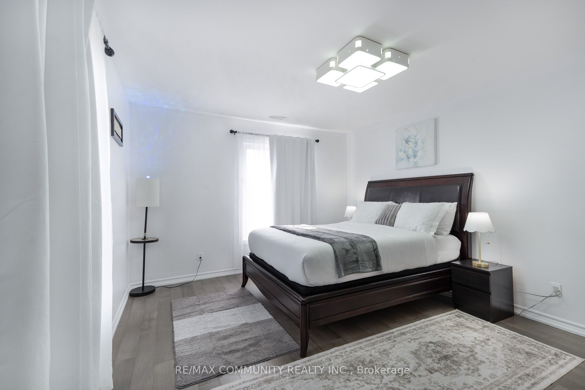 33 Windsor Avenue Property Photo 15