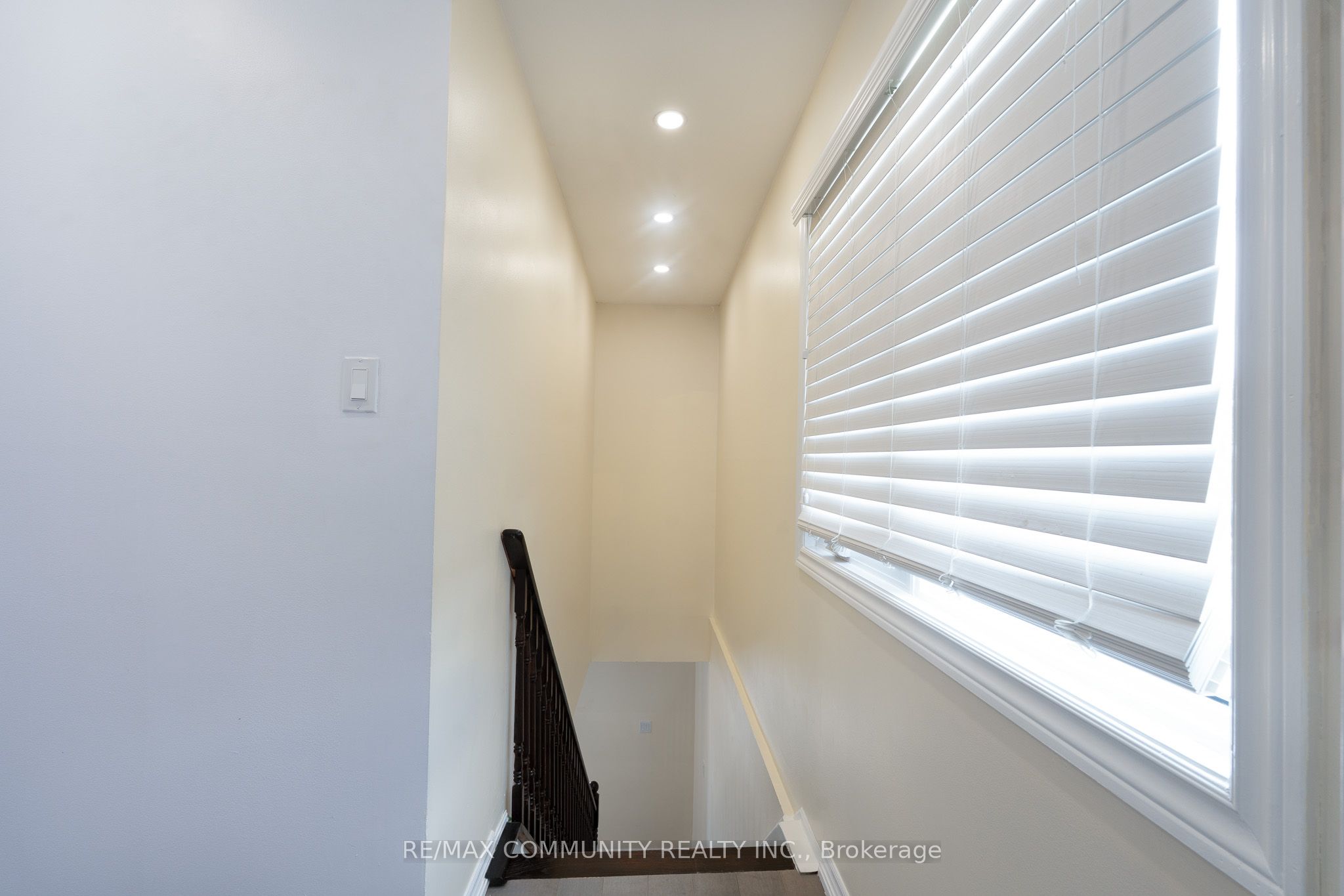 33 Windsor Avenue Property Photo 18