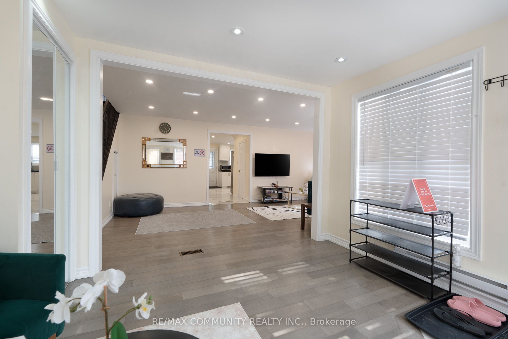 33 Windsor Avenue Property Photo 19