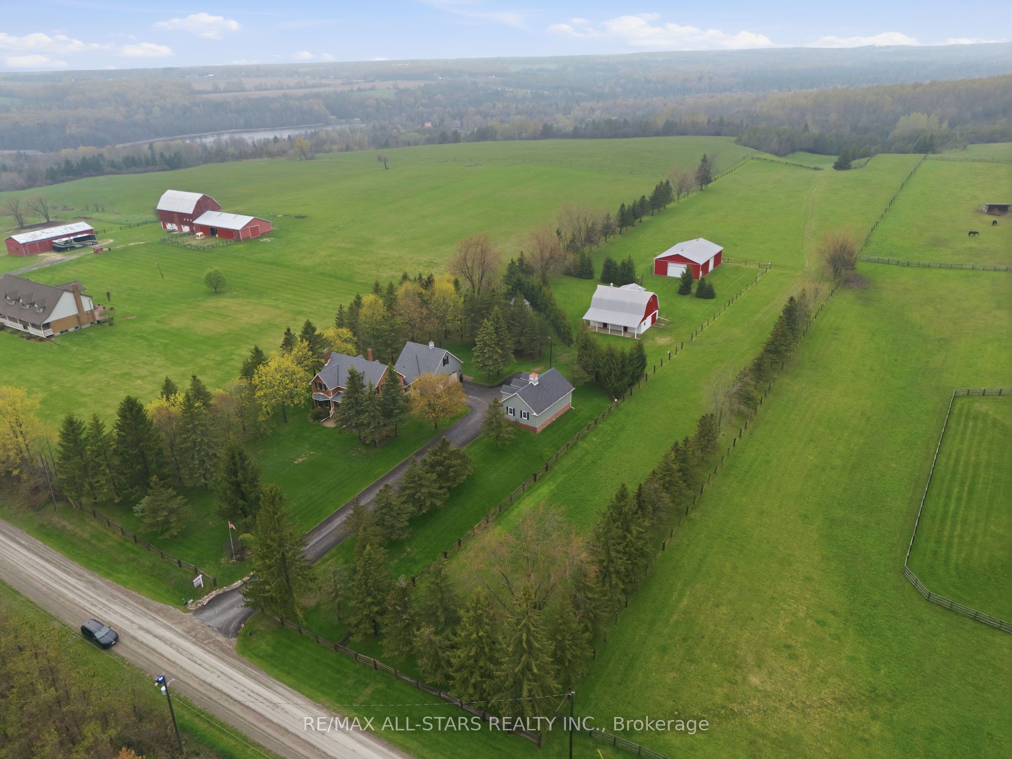 4271 Fallis Road Property Photo 5