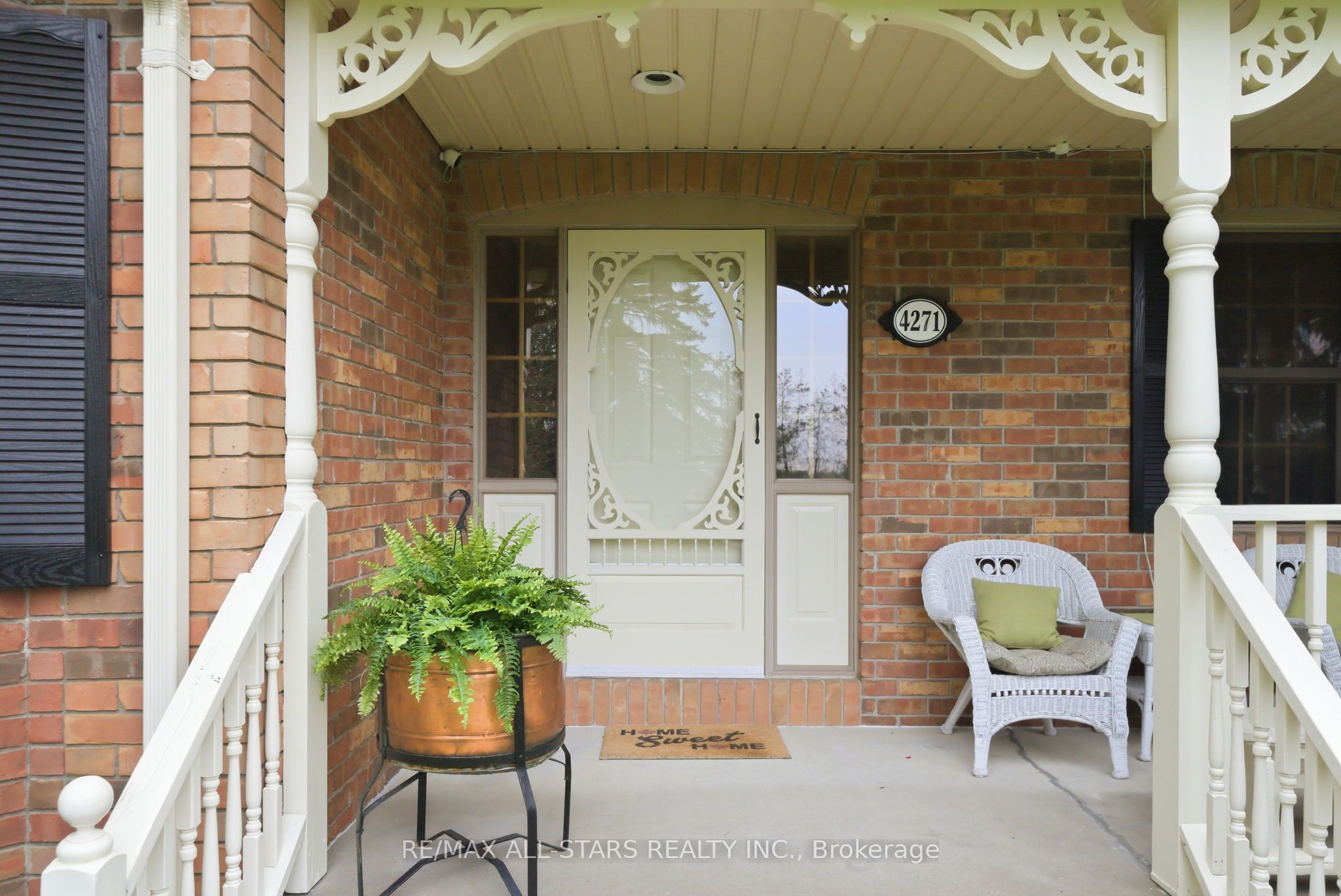 4271 Fallis Road Property Photo 8