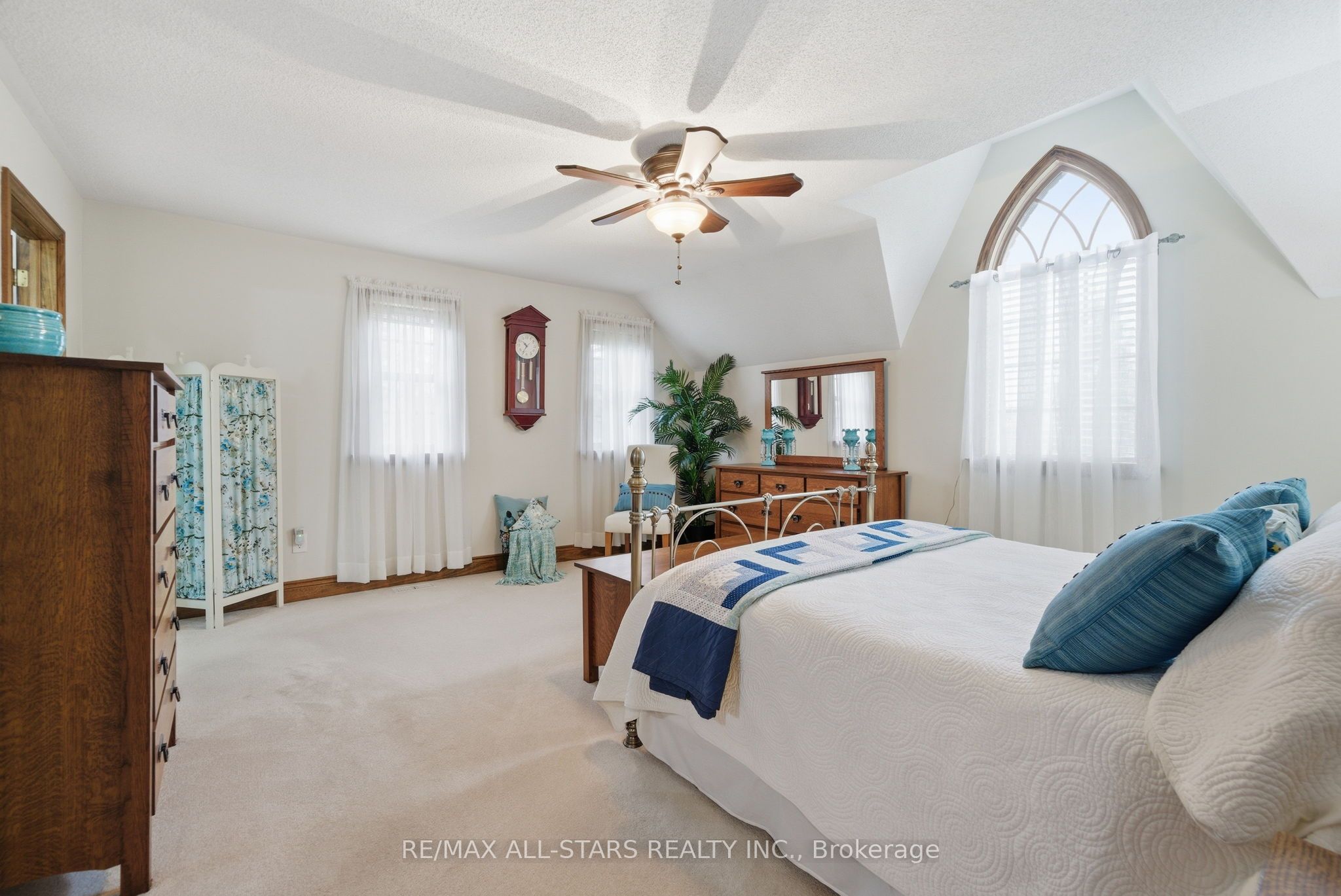 4271 Fallis Road Property Photo 20