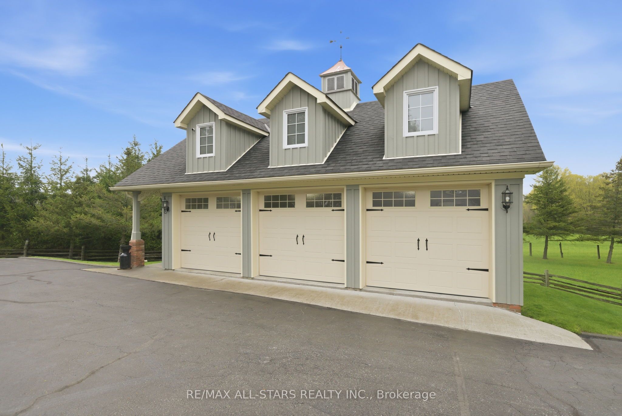 4271 Fallis Road Property Photo 35