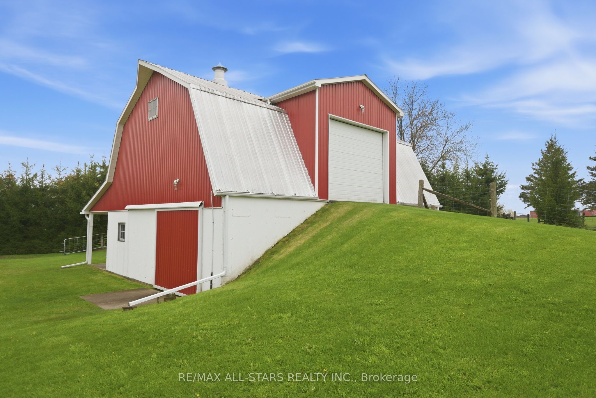4271 Fallis Road Property Photo 40