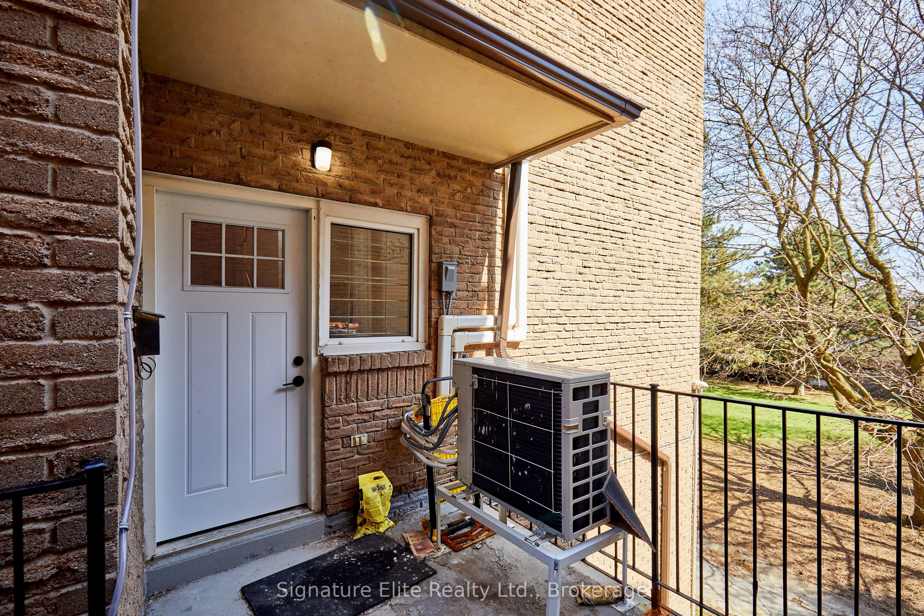 50 Scarborough Golf Club Road 124 Property Photo 2