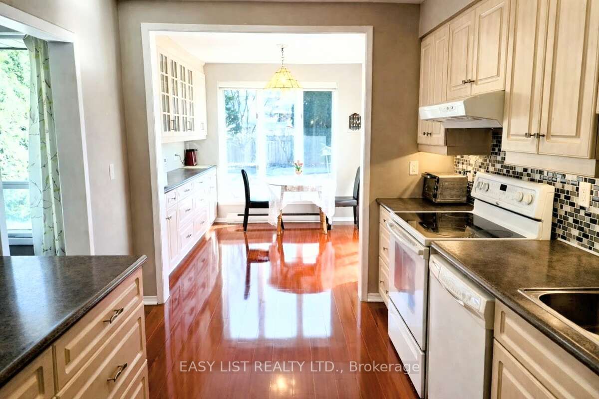 1035 Oshawa Boulevard N Property Photo 7