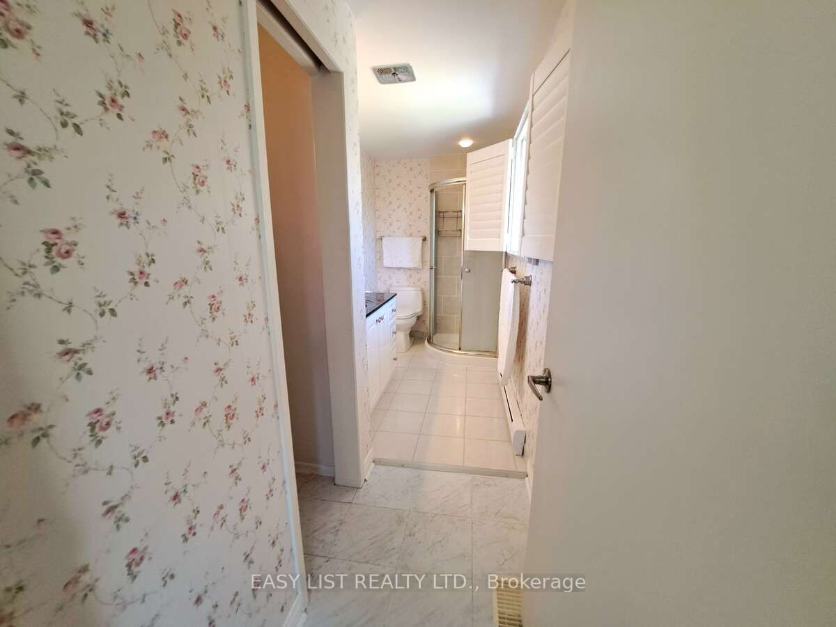 1035 Oshawa Boulevard N Property Photo 11
