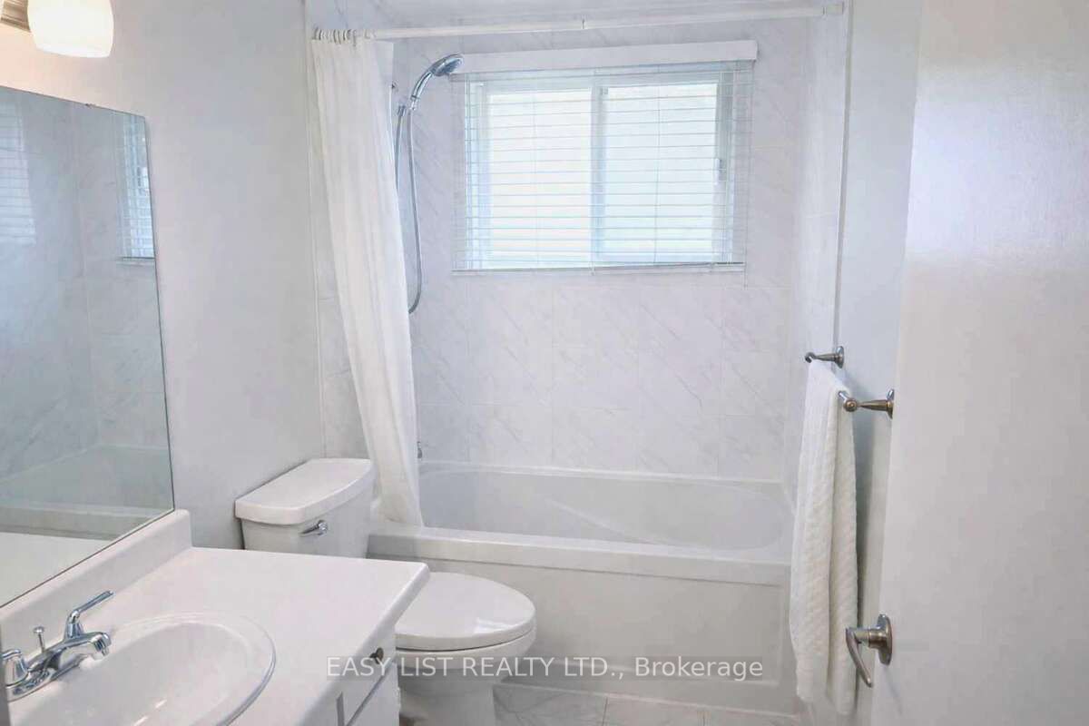 1035 Oshawa Boulevard N Property Photo 15