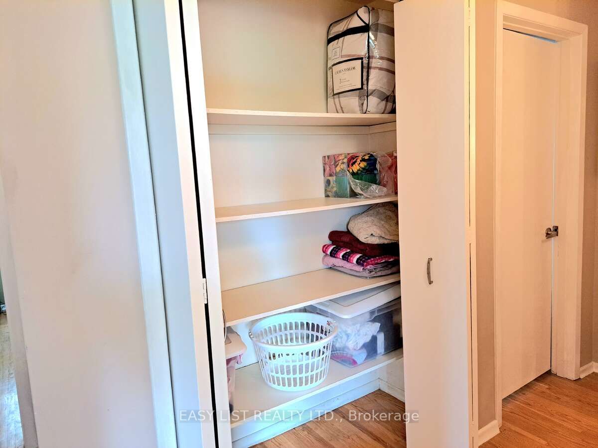 1035 Oshawa Boulevard N Property Photo 16