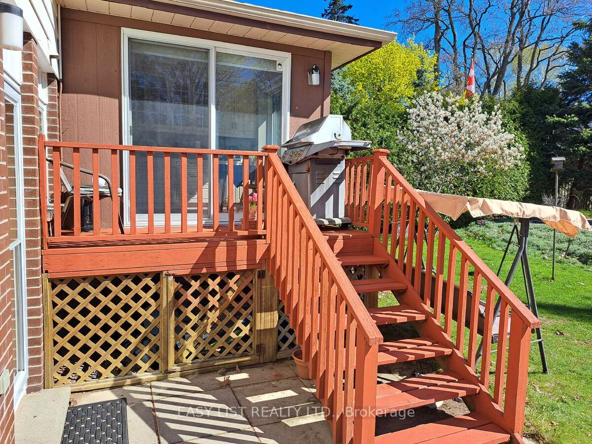 1035 Oshawa Boulevard N Property Photo 21