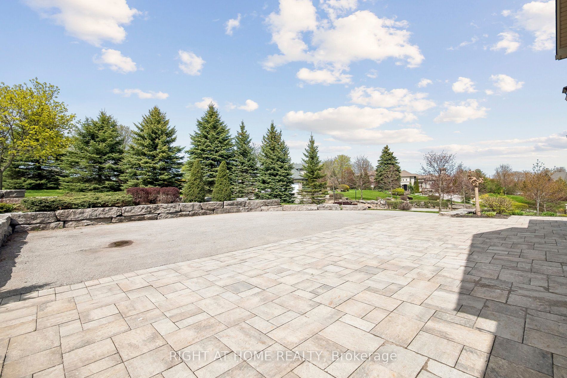 18 Bice Court Property Photo 4