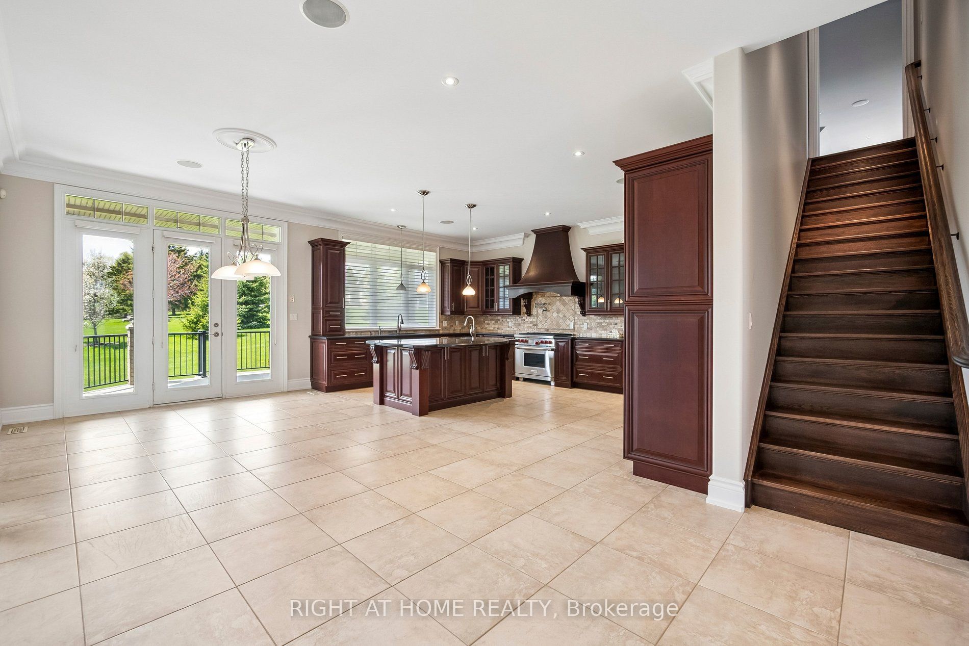 18 Bice Court Property Photo 10