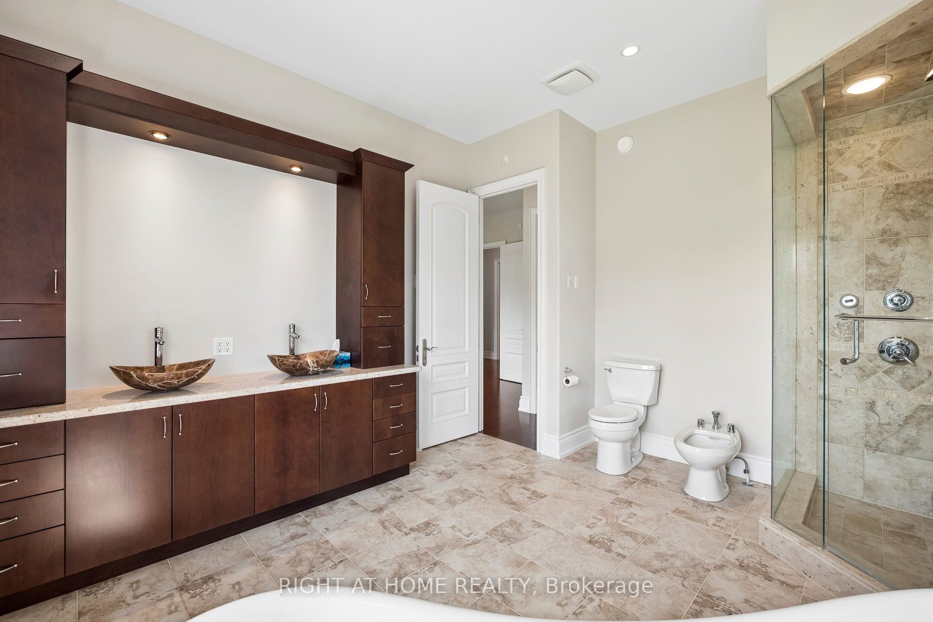 18 Bice Court Property Photo 19