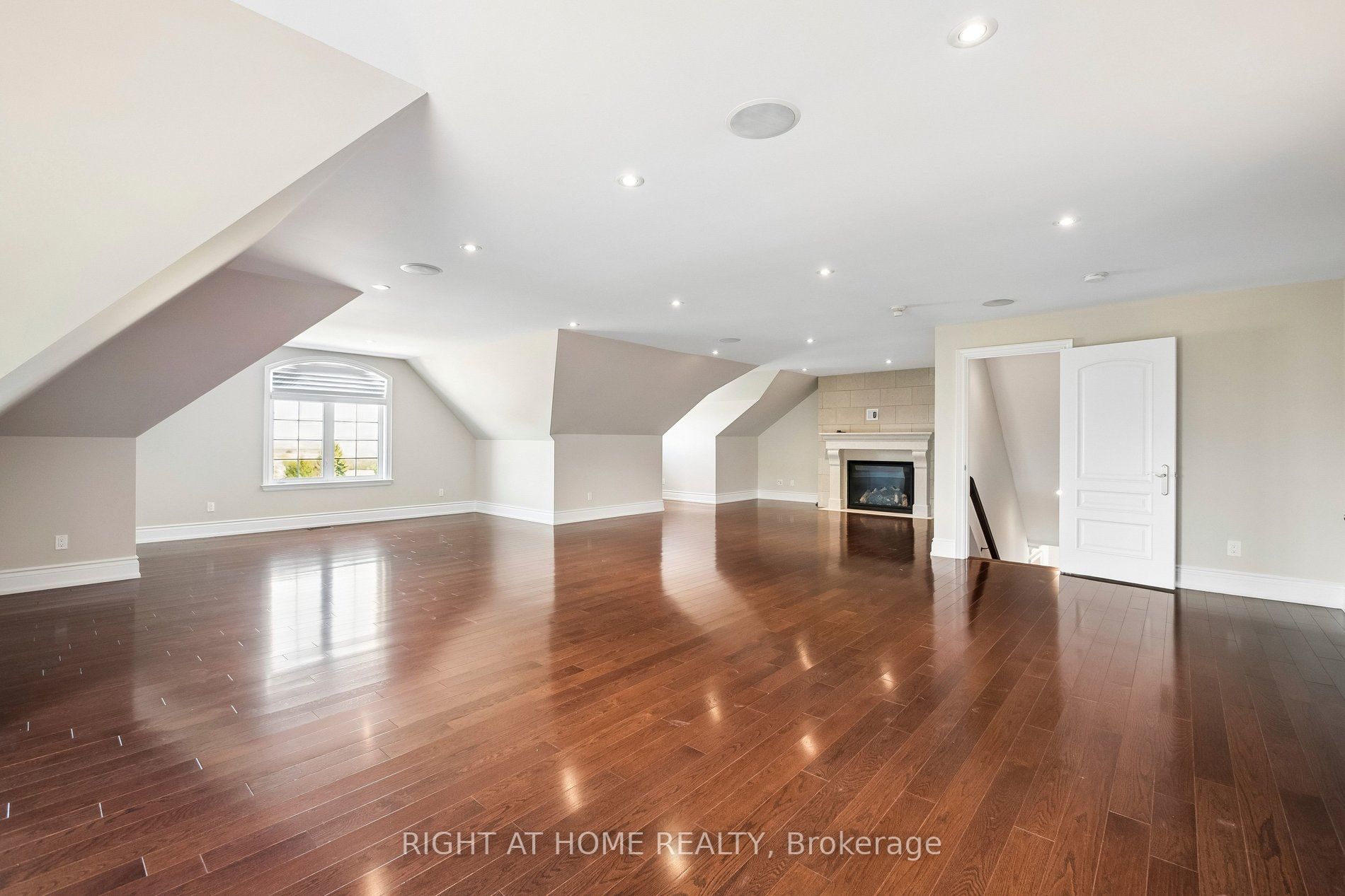 18 Bice Court Property Photo 26