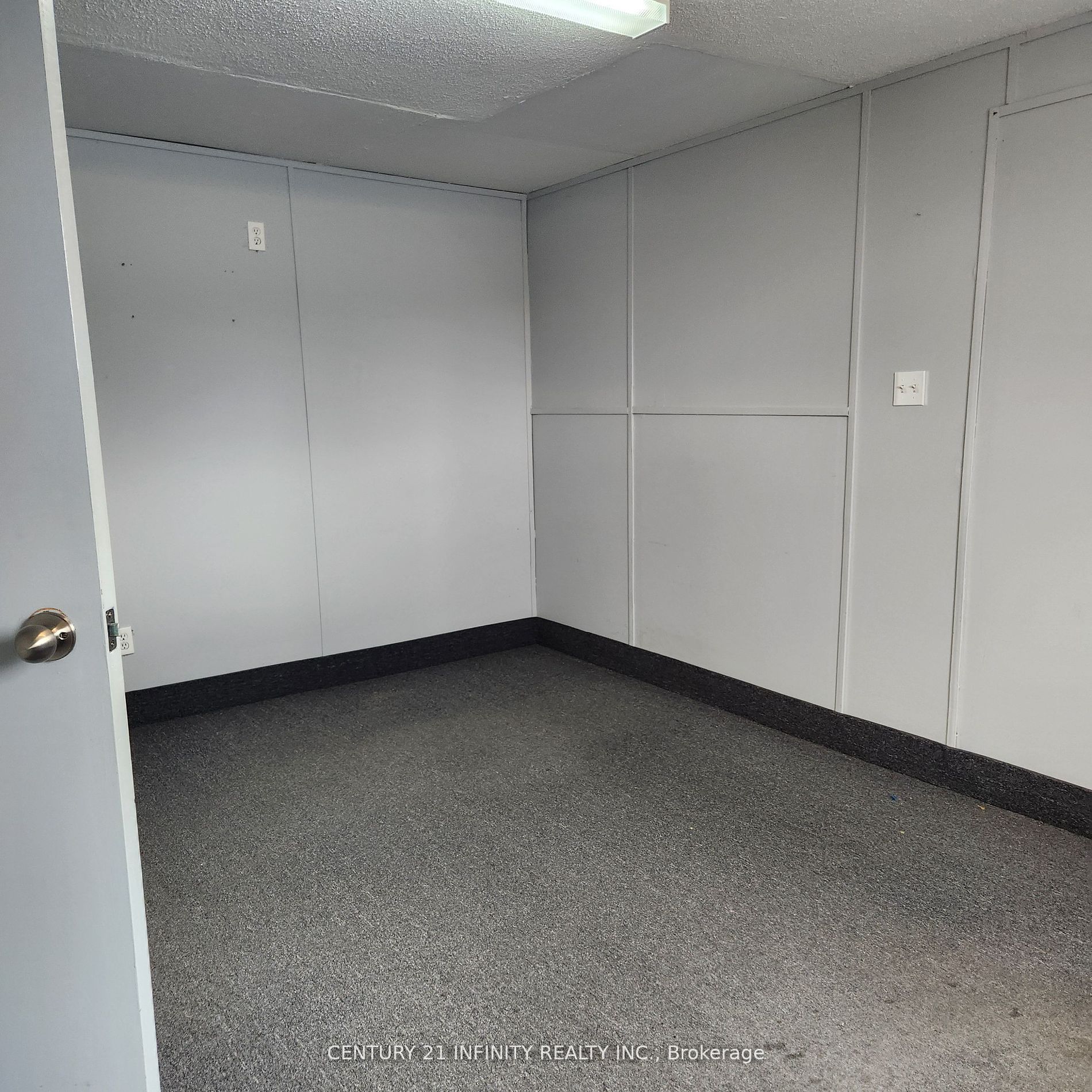 1019 Nelson Street 10 Property Photo 2