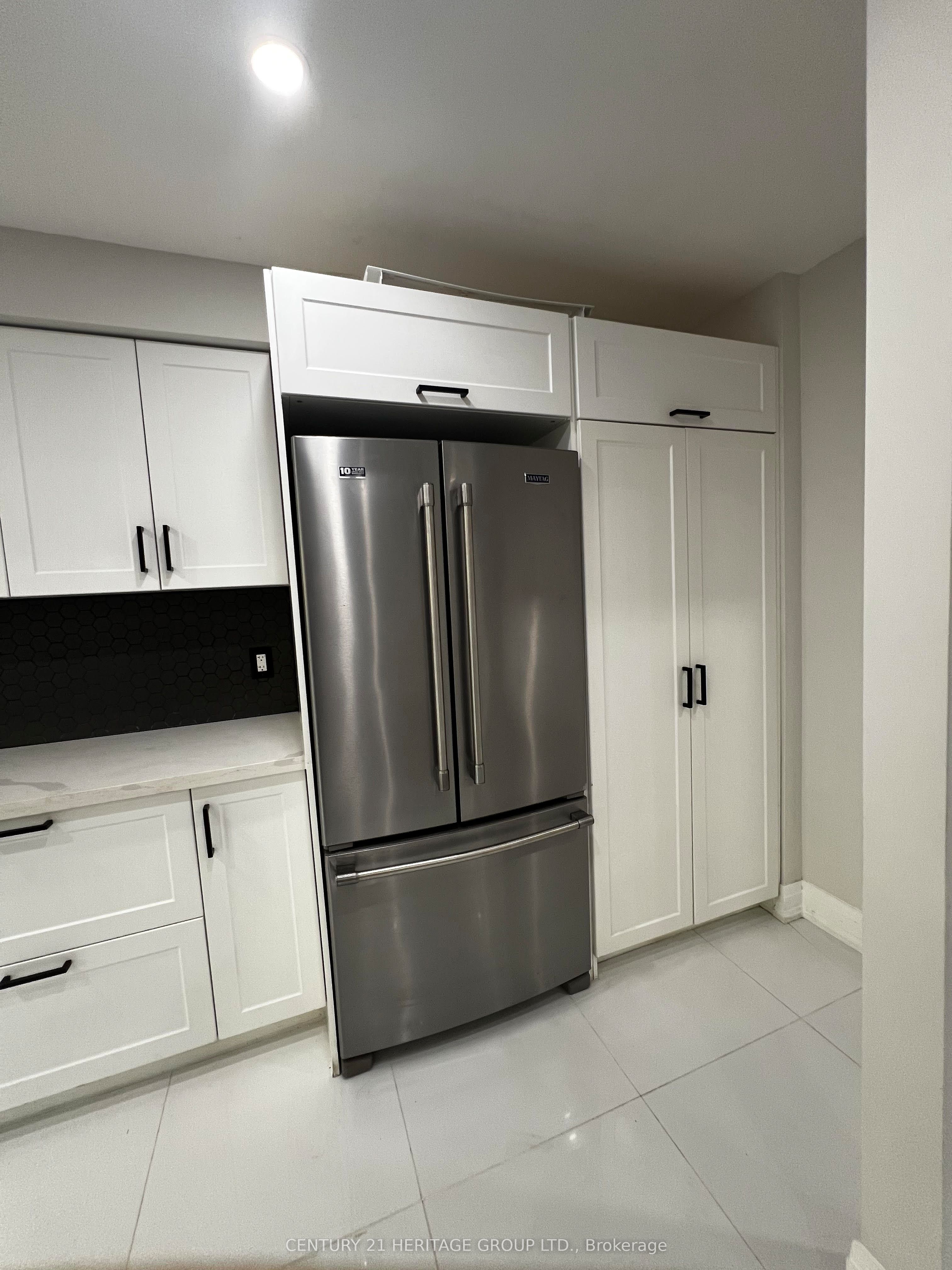1133 Trowbridge Court Property Photo 12