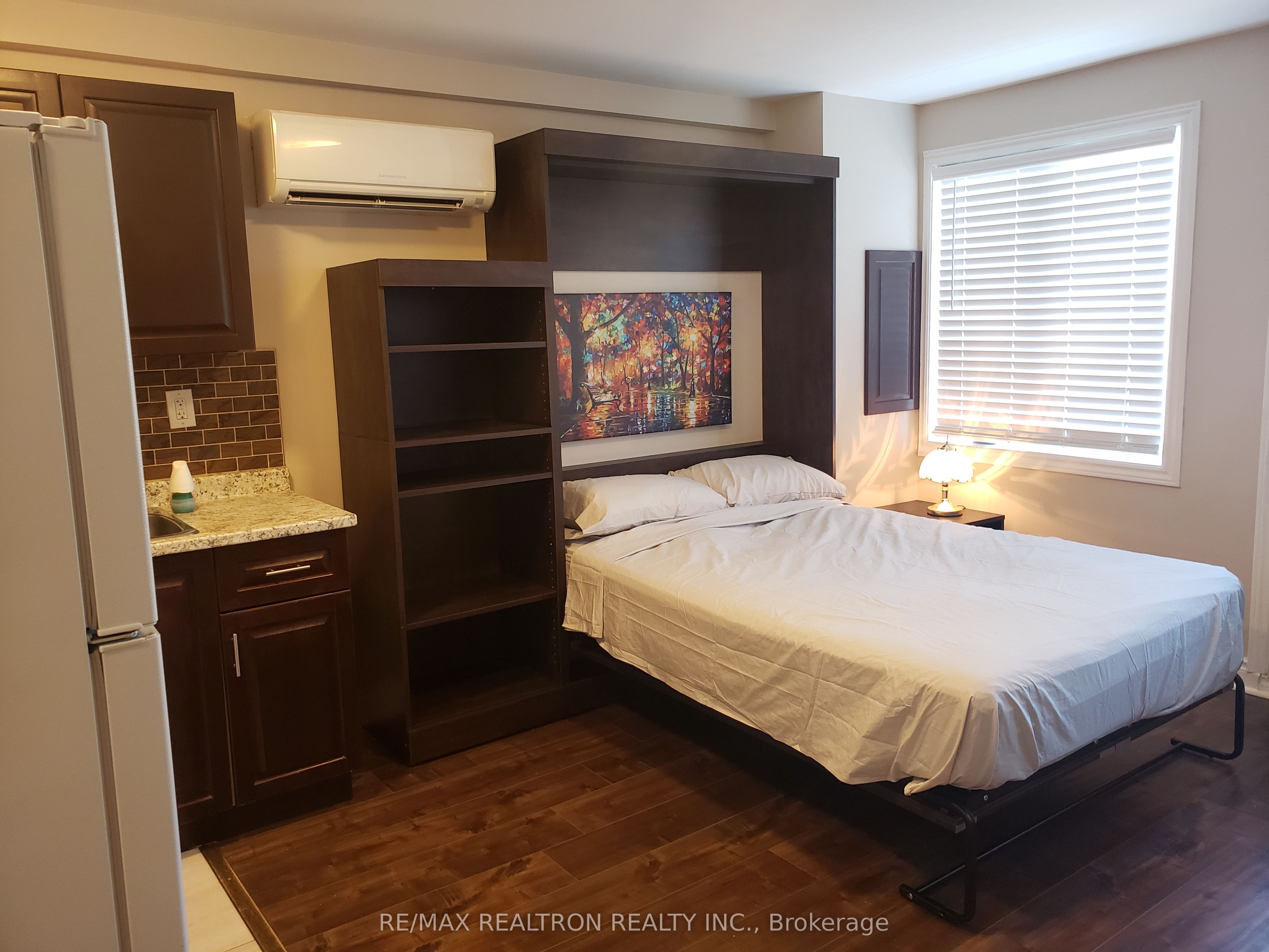 1299 Danforth Avenue Property Photo 7