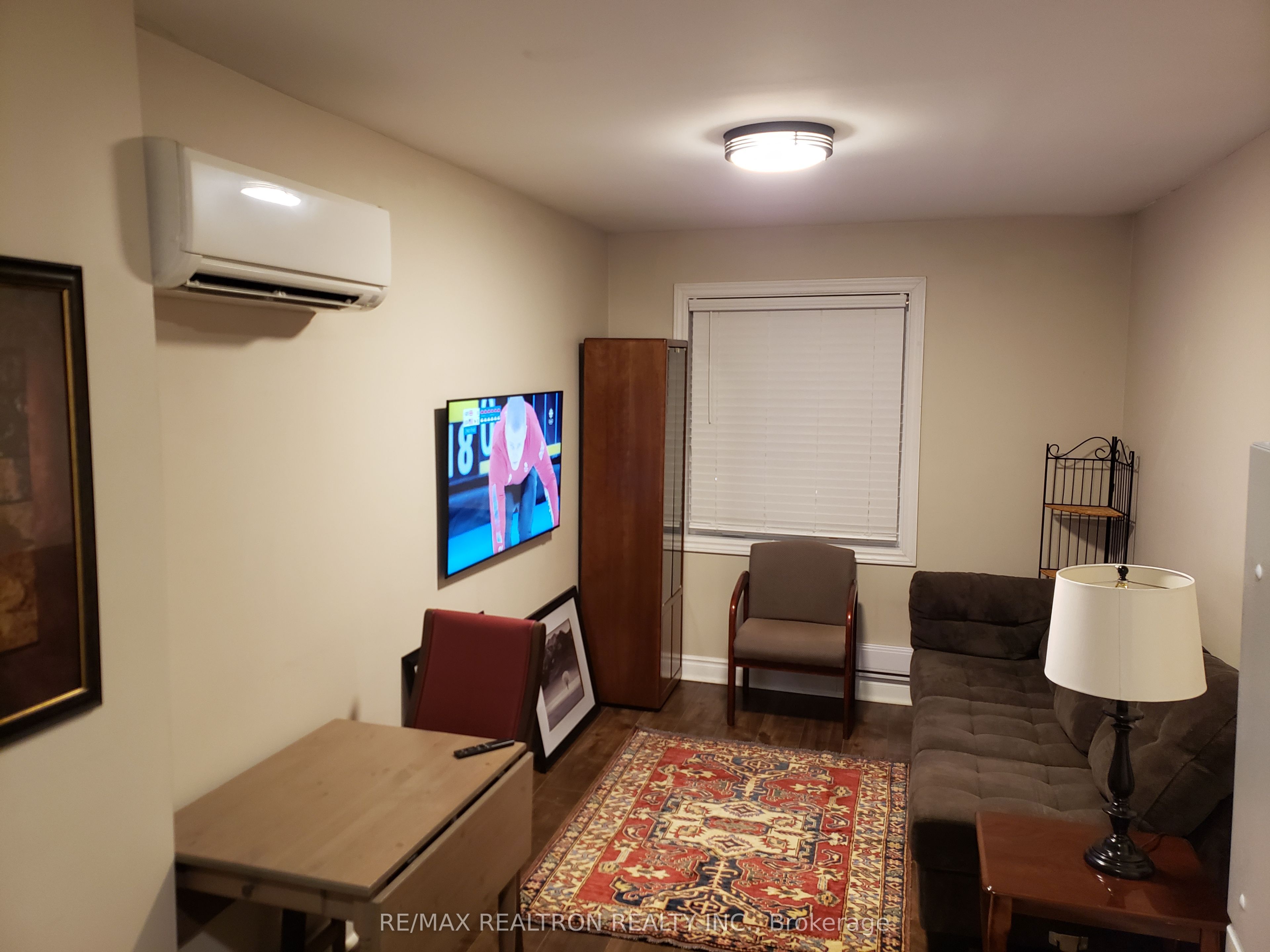 1299 Danforth Avenue Property Photo 20