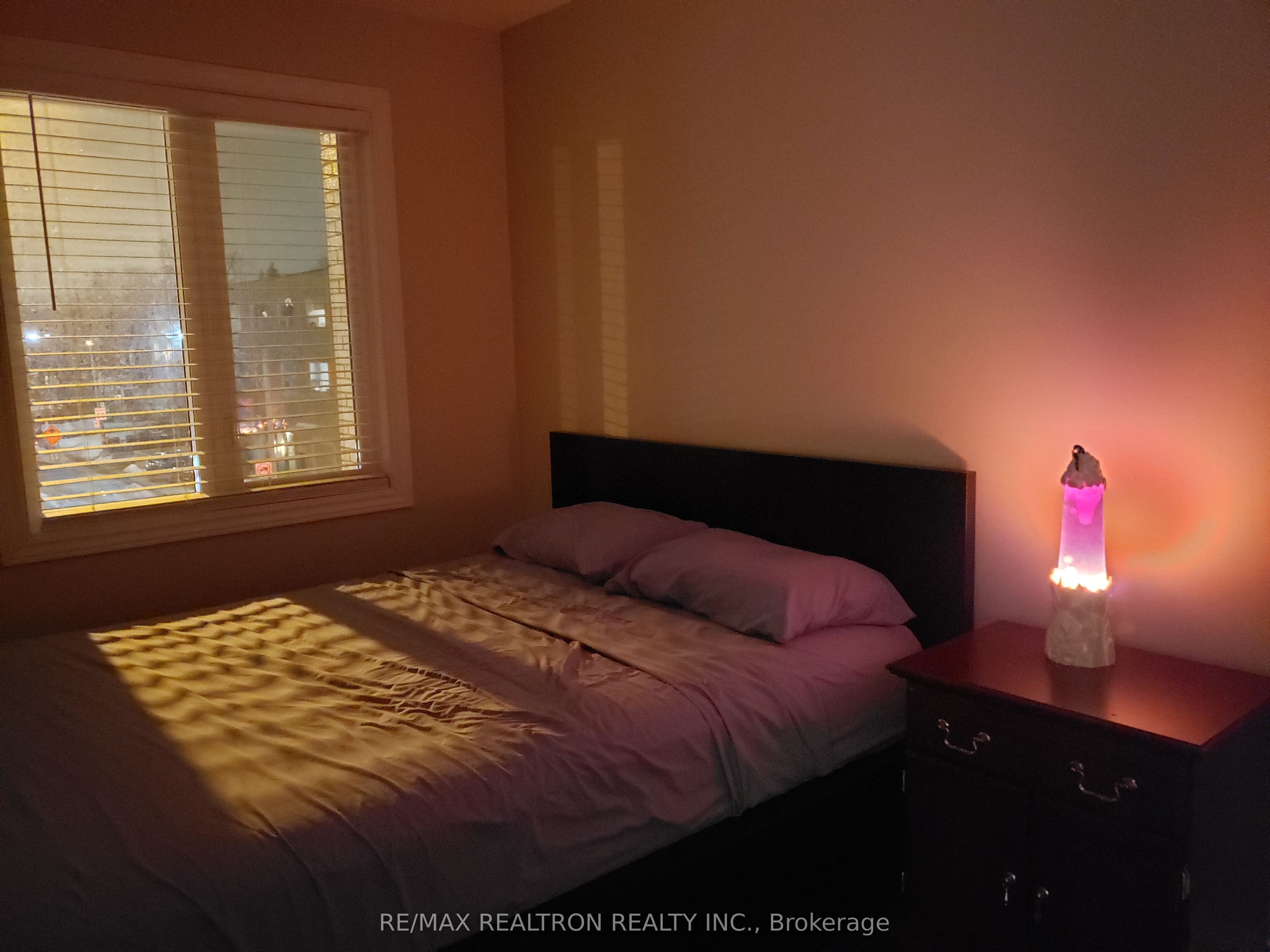 1299 Danforth Avenue Property Photo 27