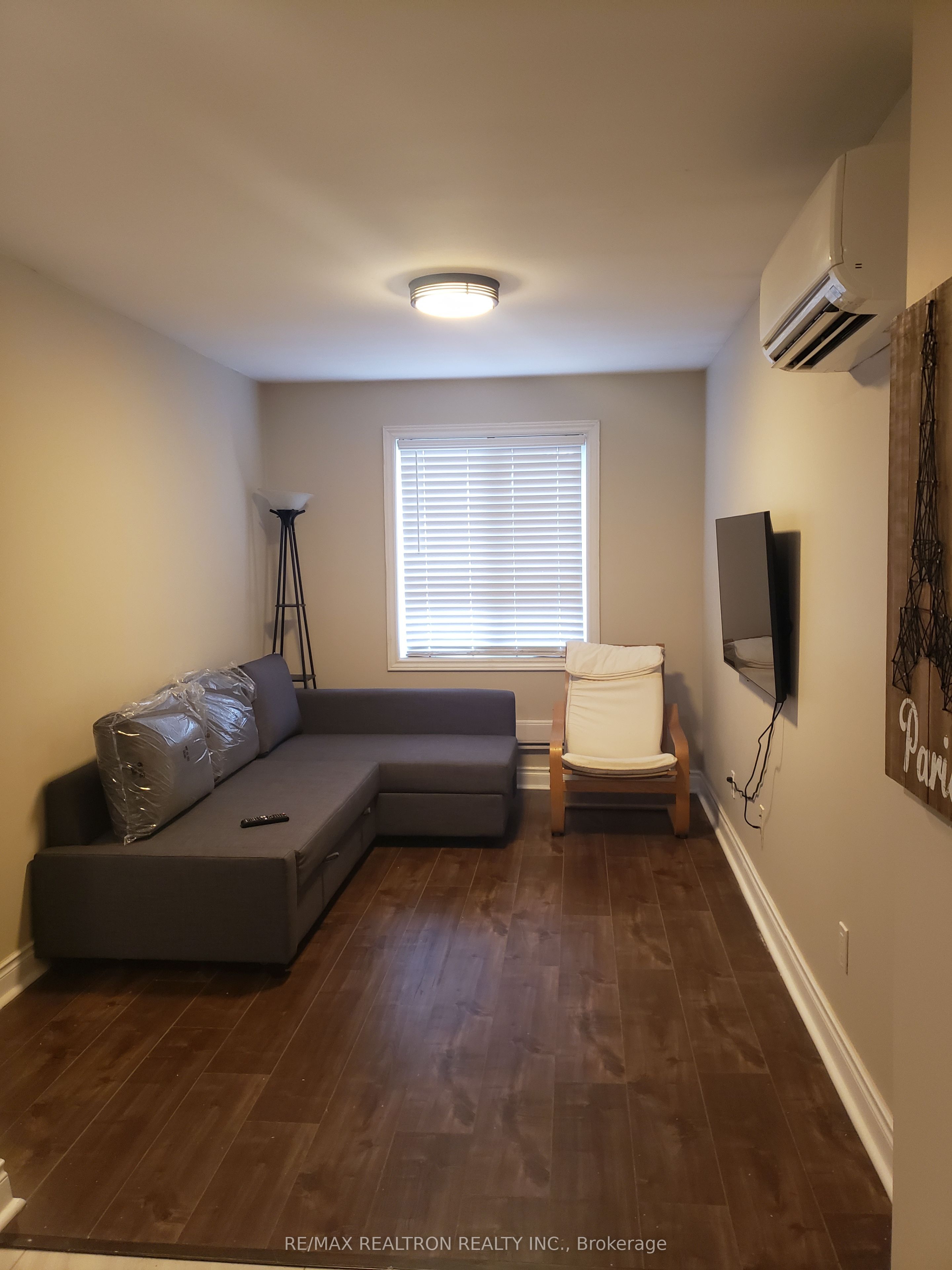 1299 Danforth Avenue Property Photo 30