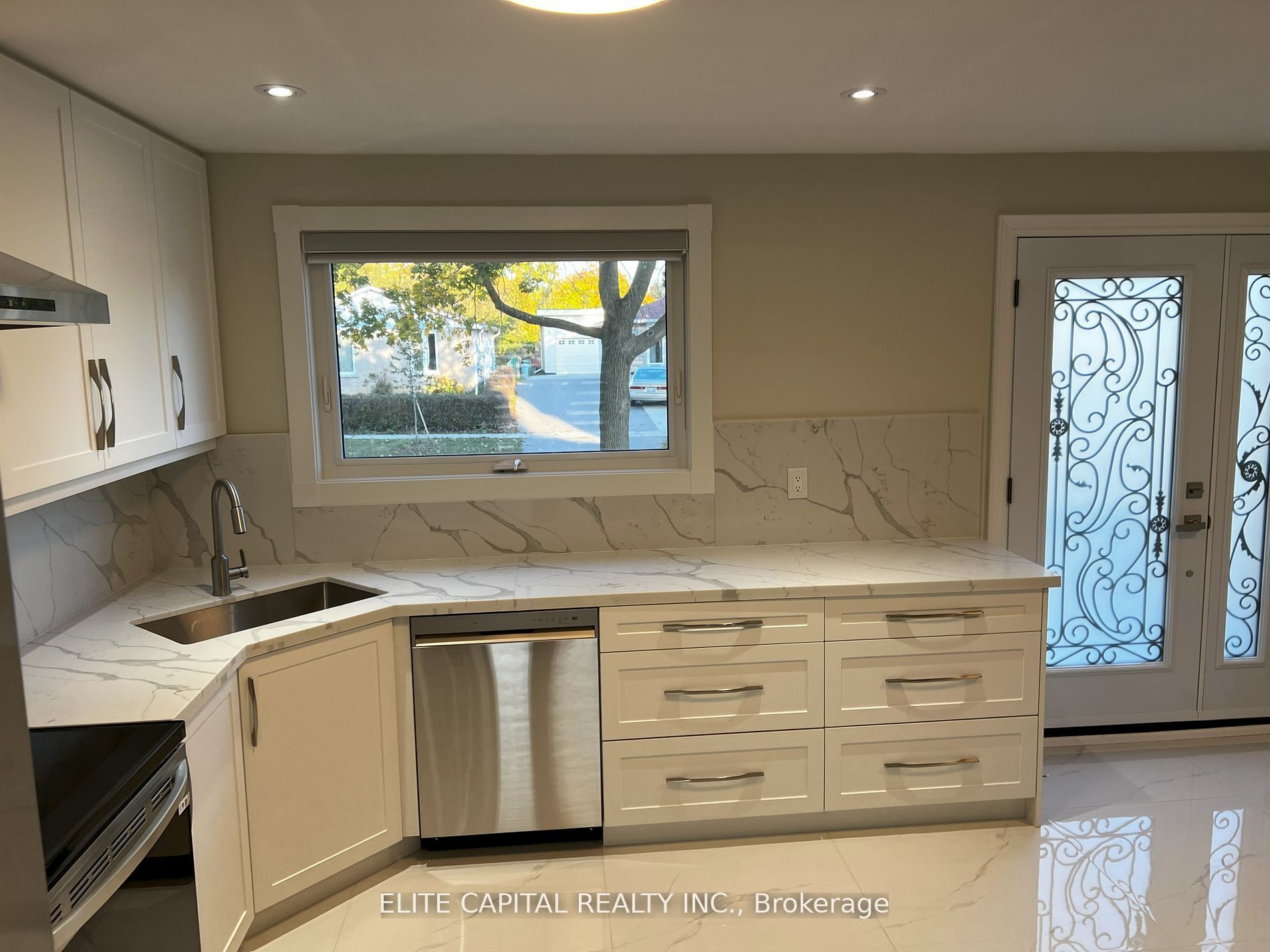 67 Hutcherson Square Property Photo 18