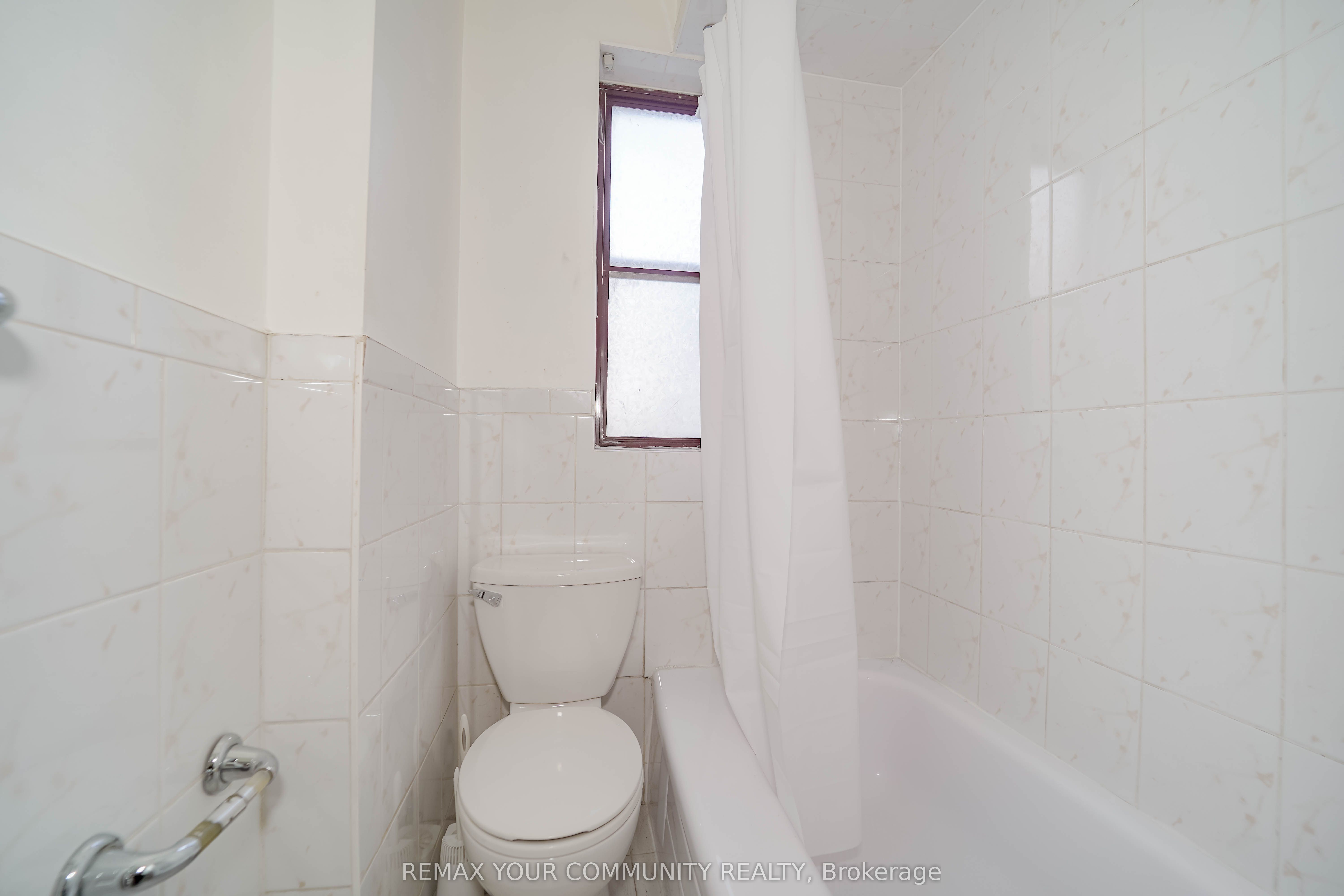 1378 Danforth Avenue S 2 Property Photo 23