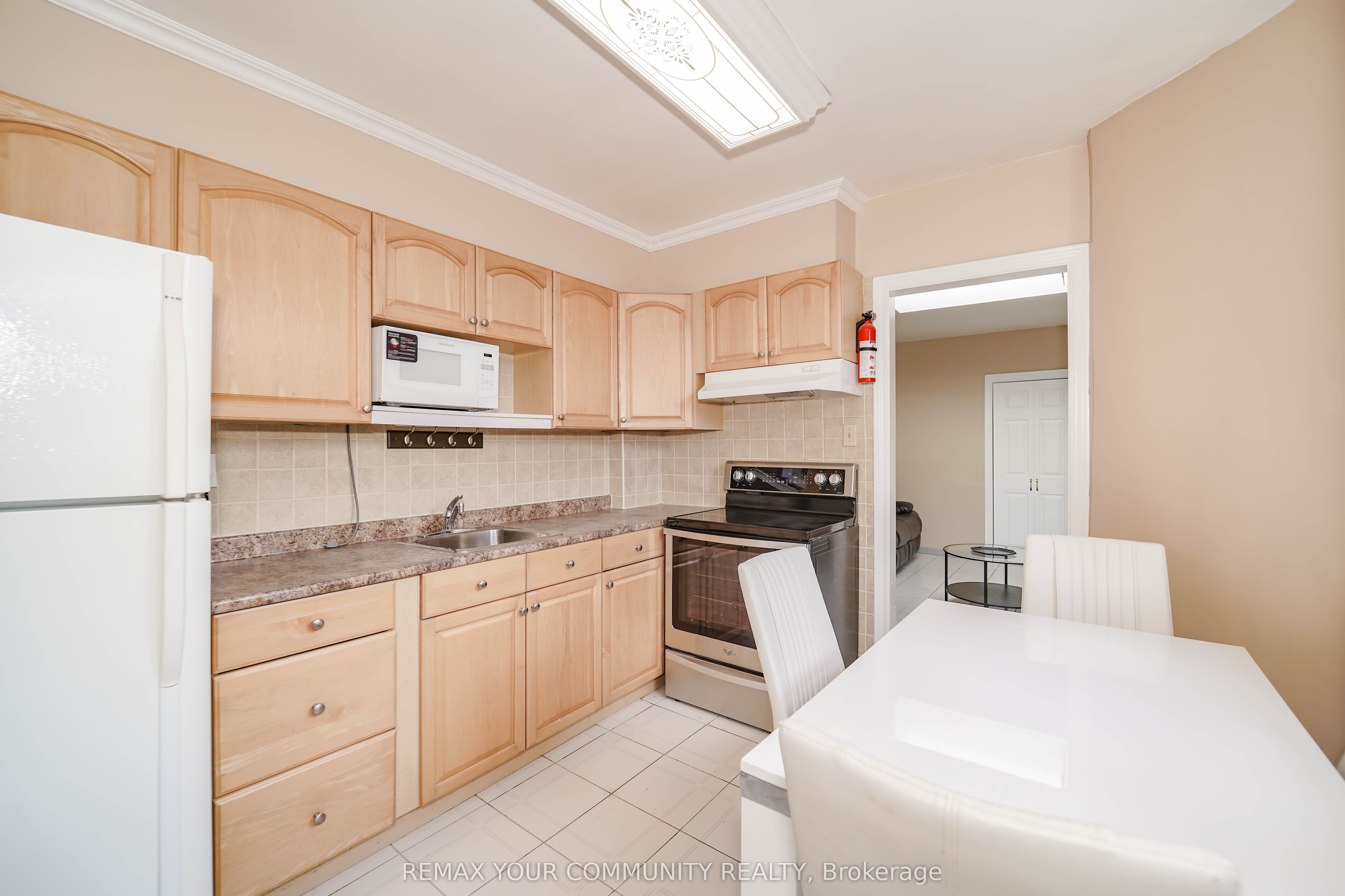 1378 Danforth Avenue S 2 Property Photo 30
