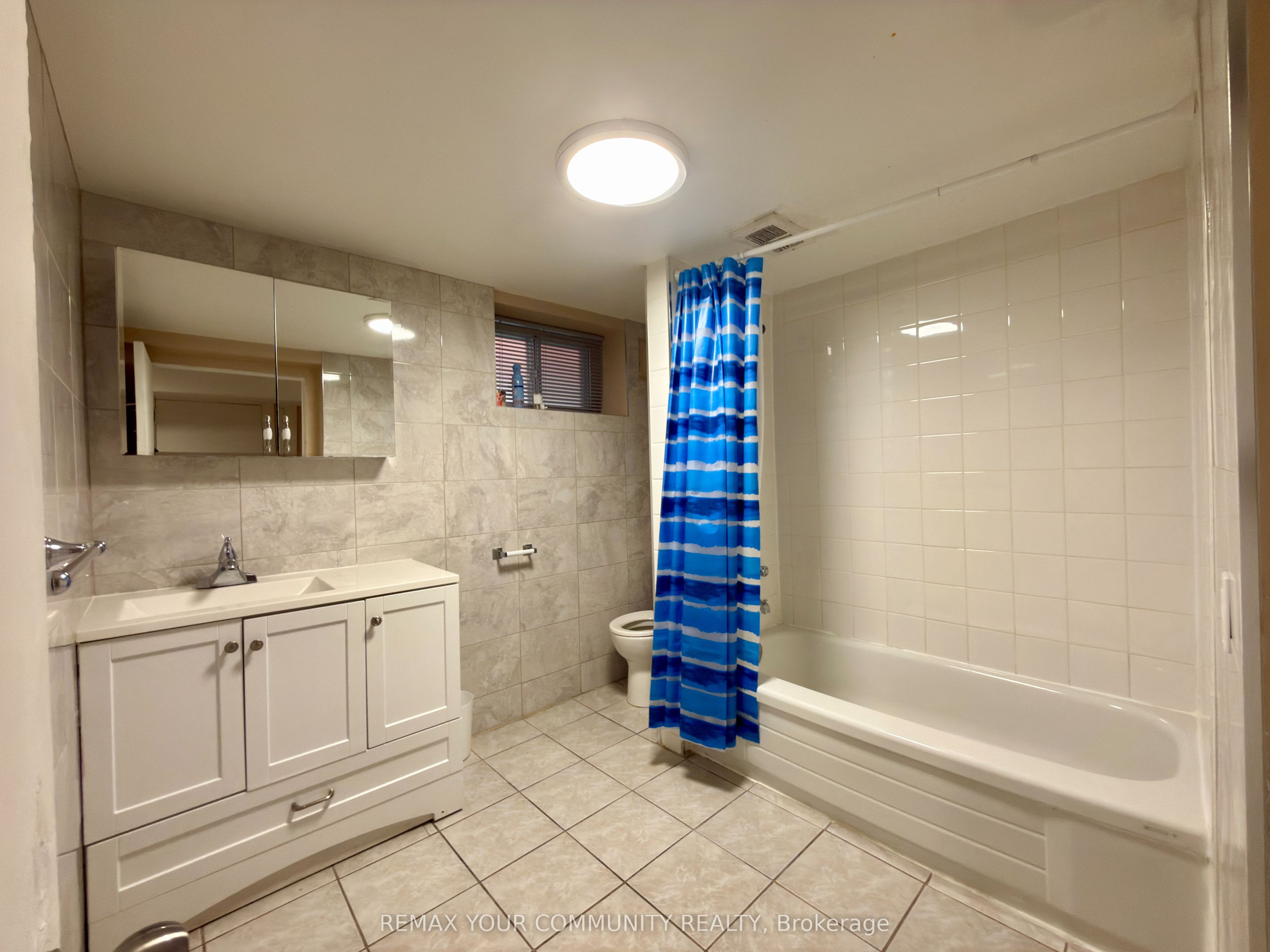 86 Lesmount Avenue Lower Room 2 Property Photo 6