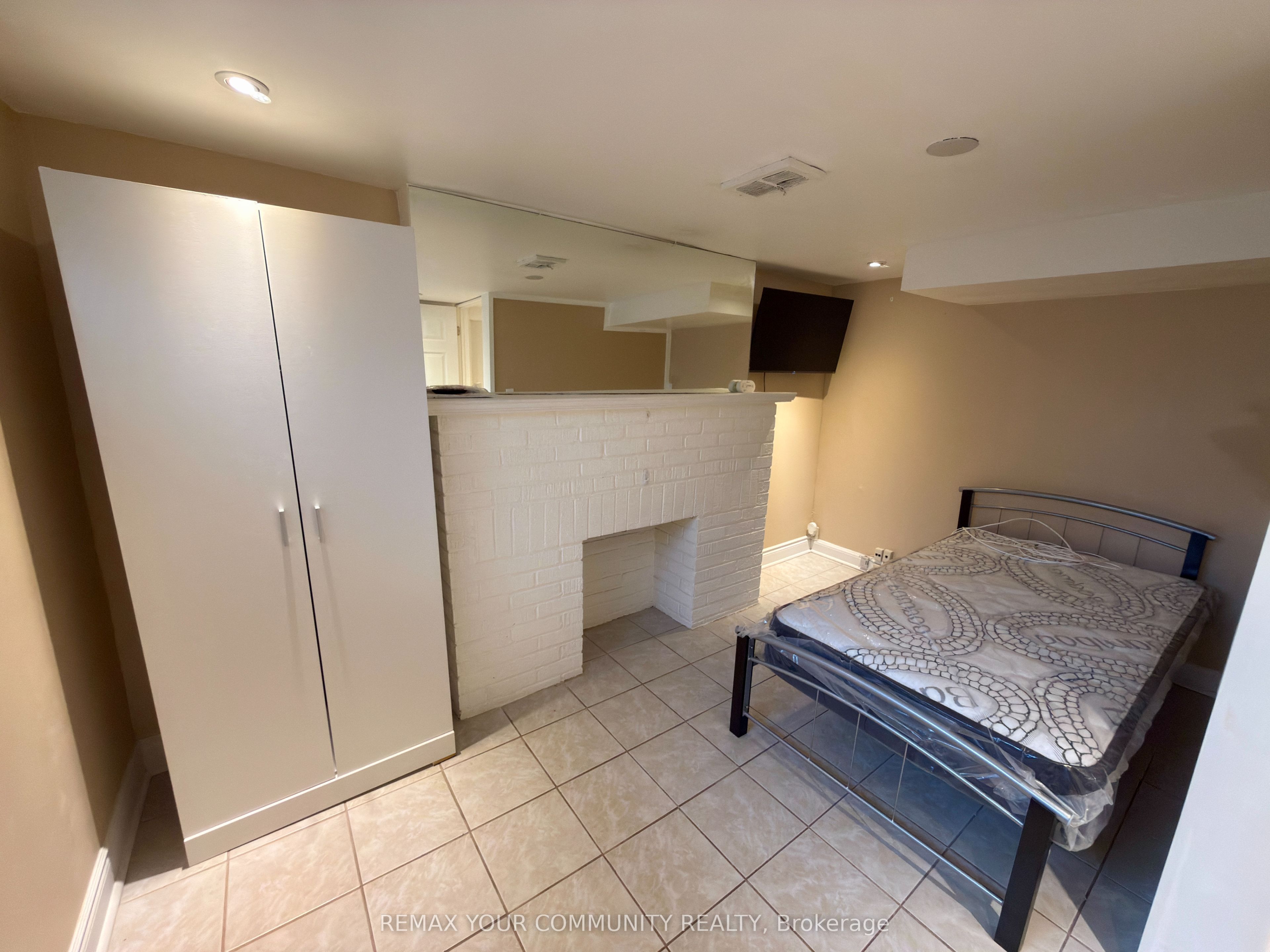 86 Lesmount Avenue Lower Room 2 Property Photo 13