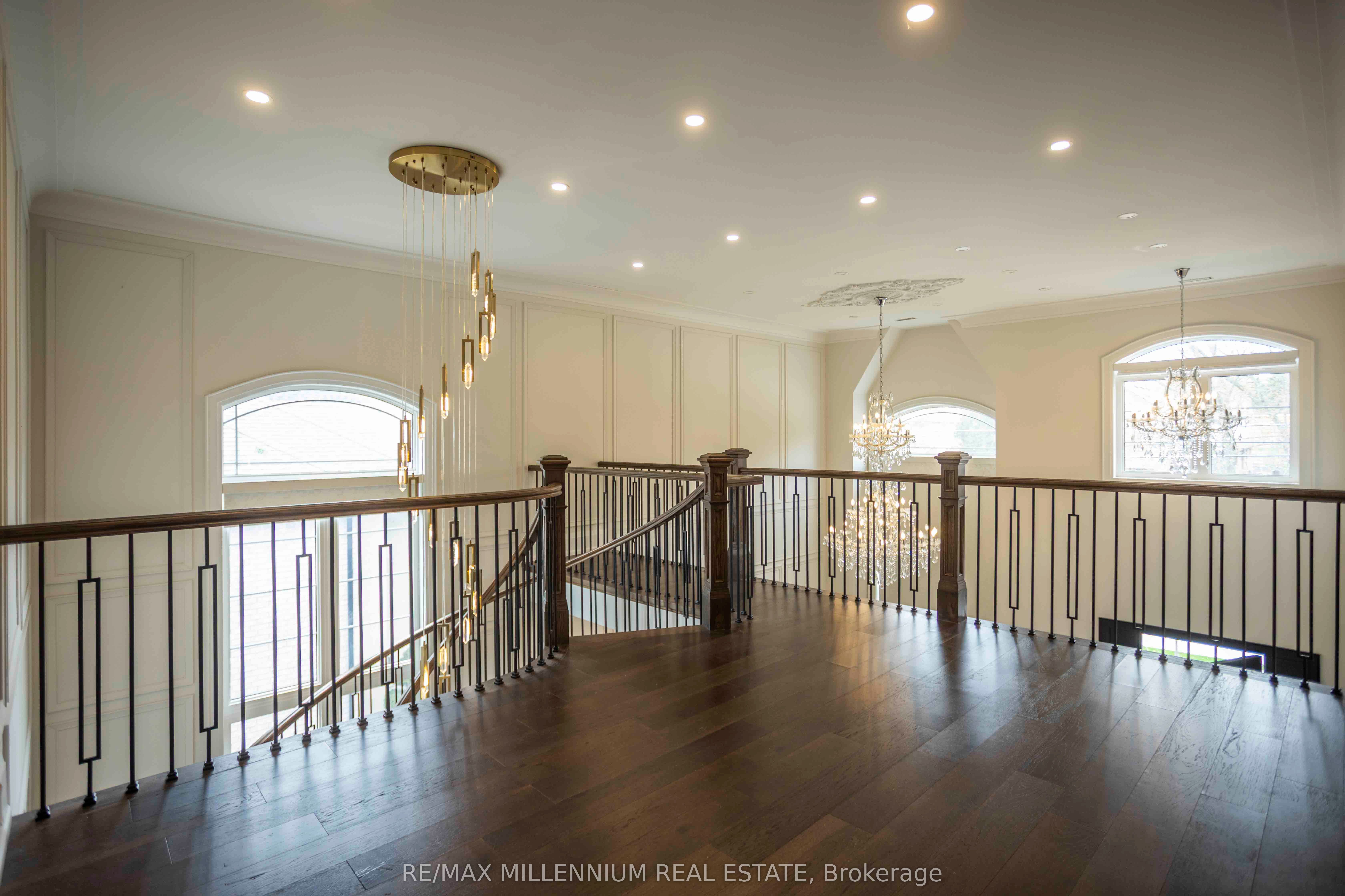 413 Sheppard Avenue Property Photo 7