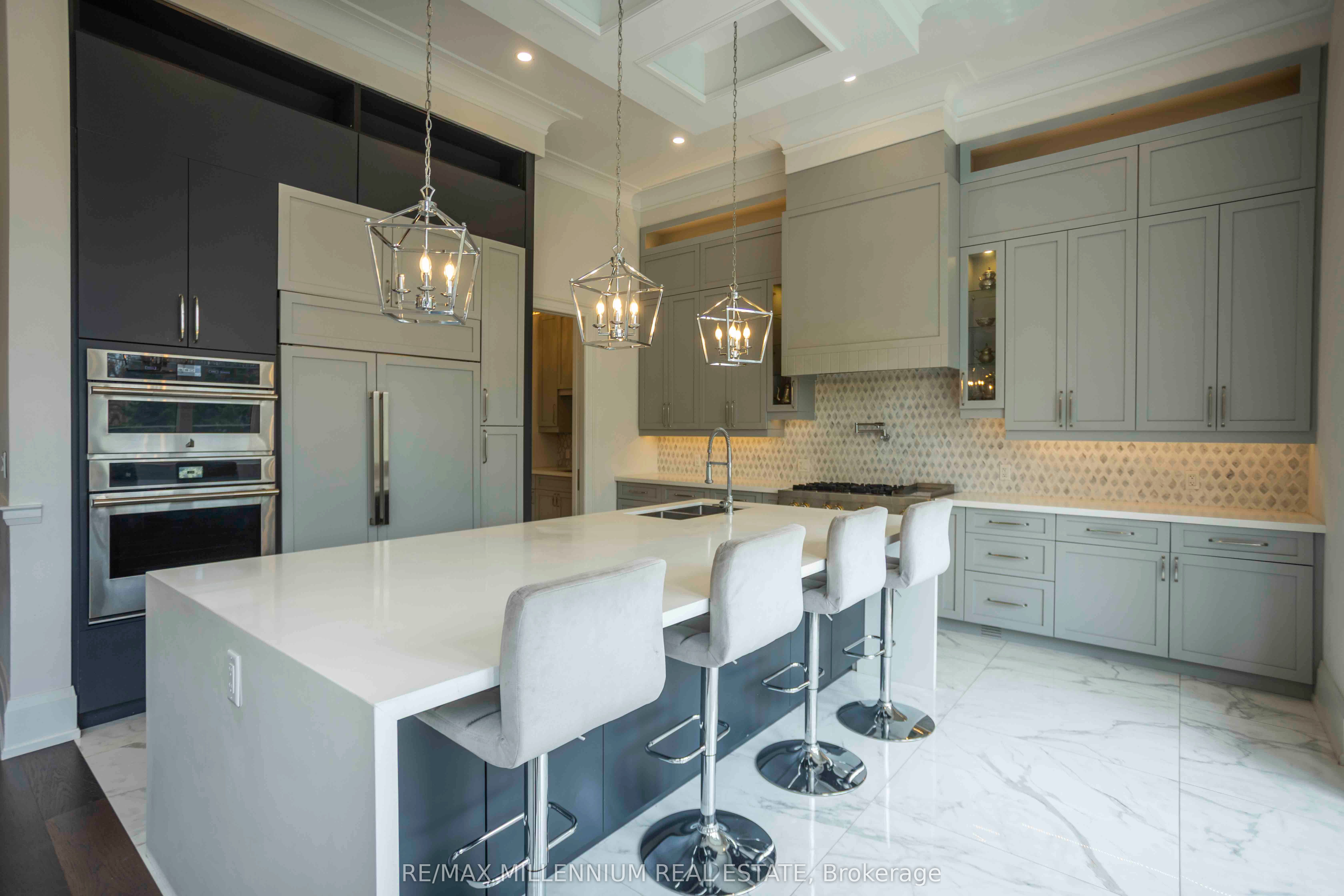 413 Sheppard Avenue Property Photo 12