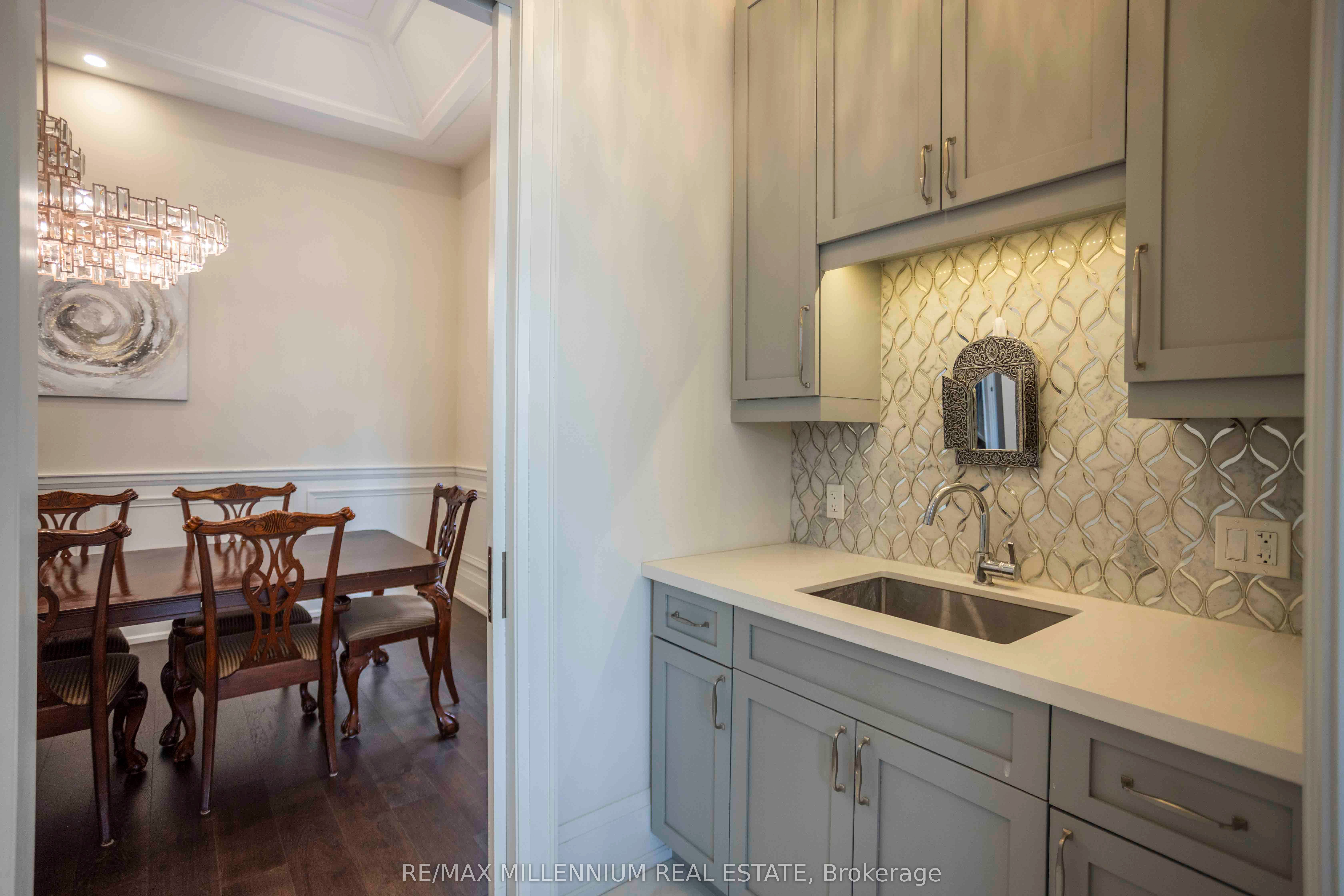 413 Sheppard Avenue Property Photo 18
