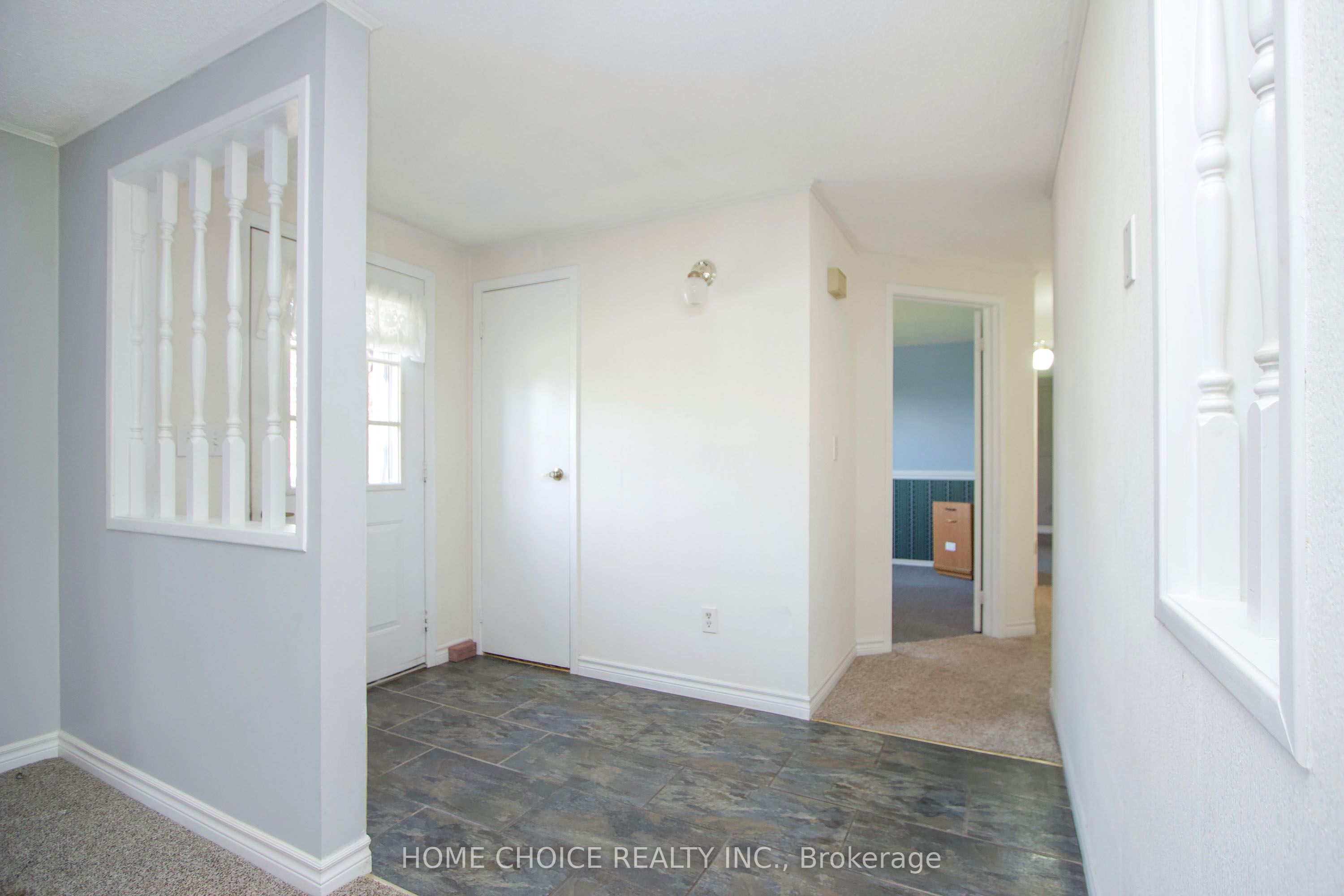46 Fairway Drive Property Photo 4