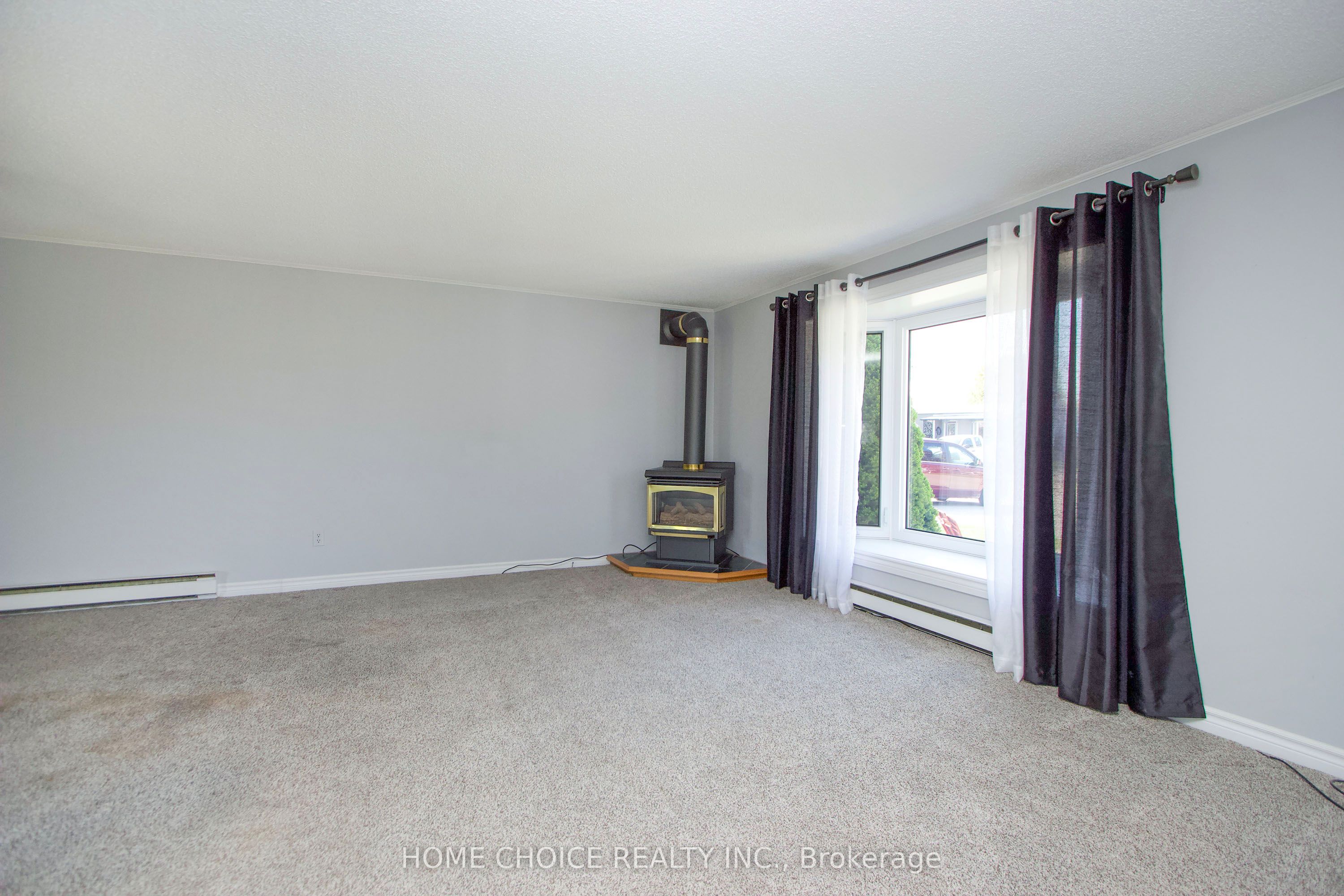 46 Fairway Drive Property Photo 6