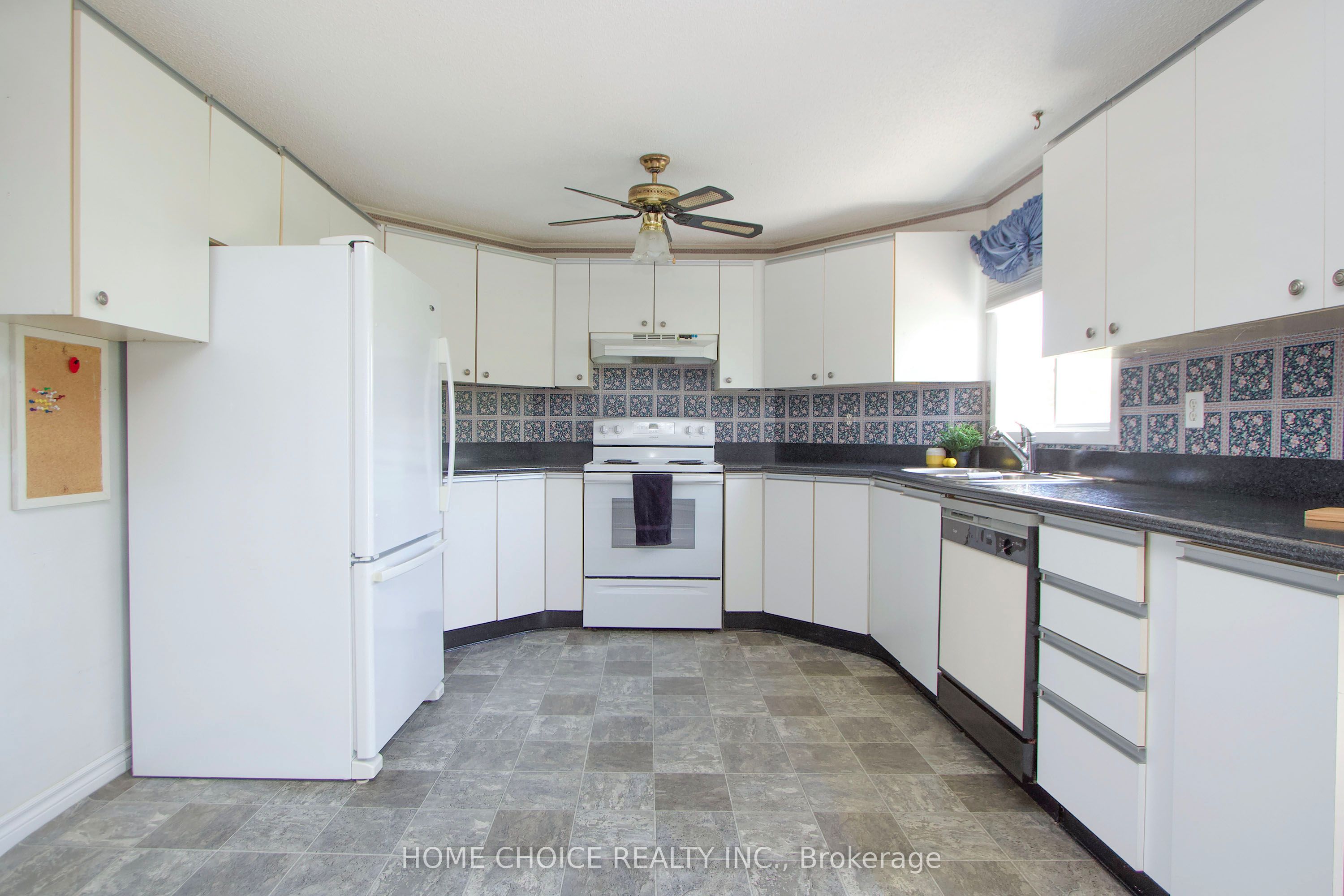 46 Fairway Drive Property Photo 10