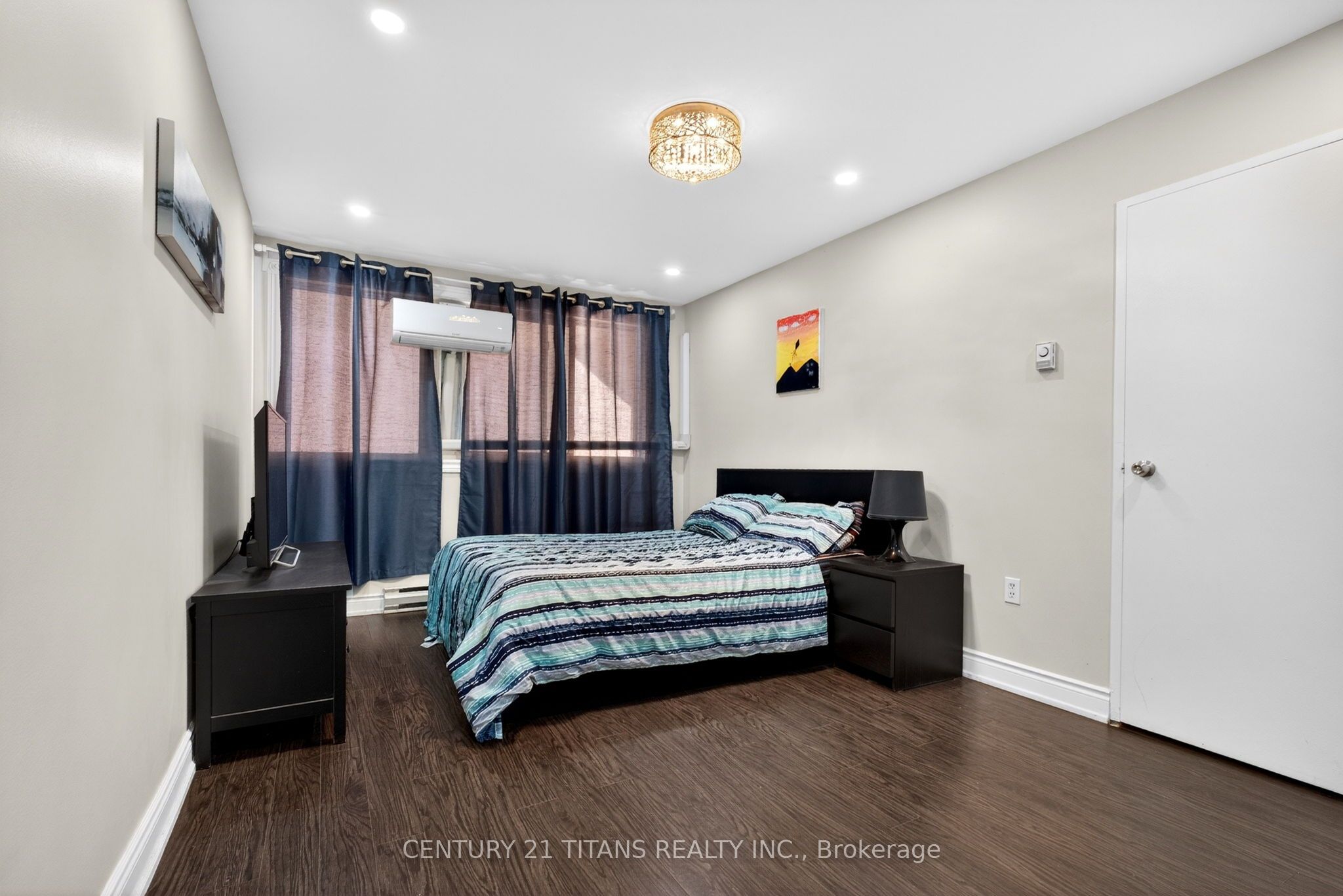 100 Mornelle Court 1018 Property Photo 14