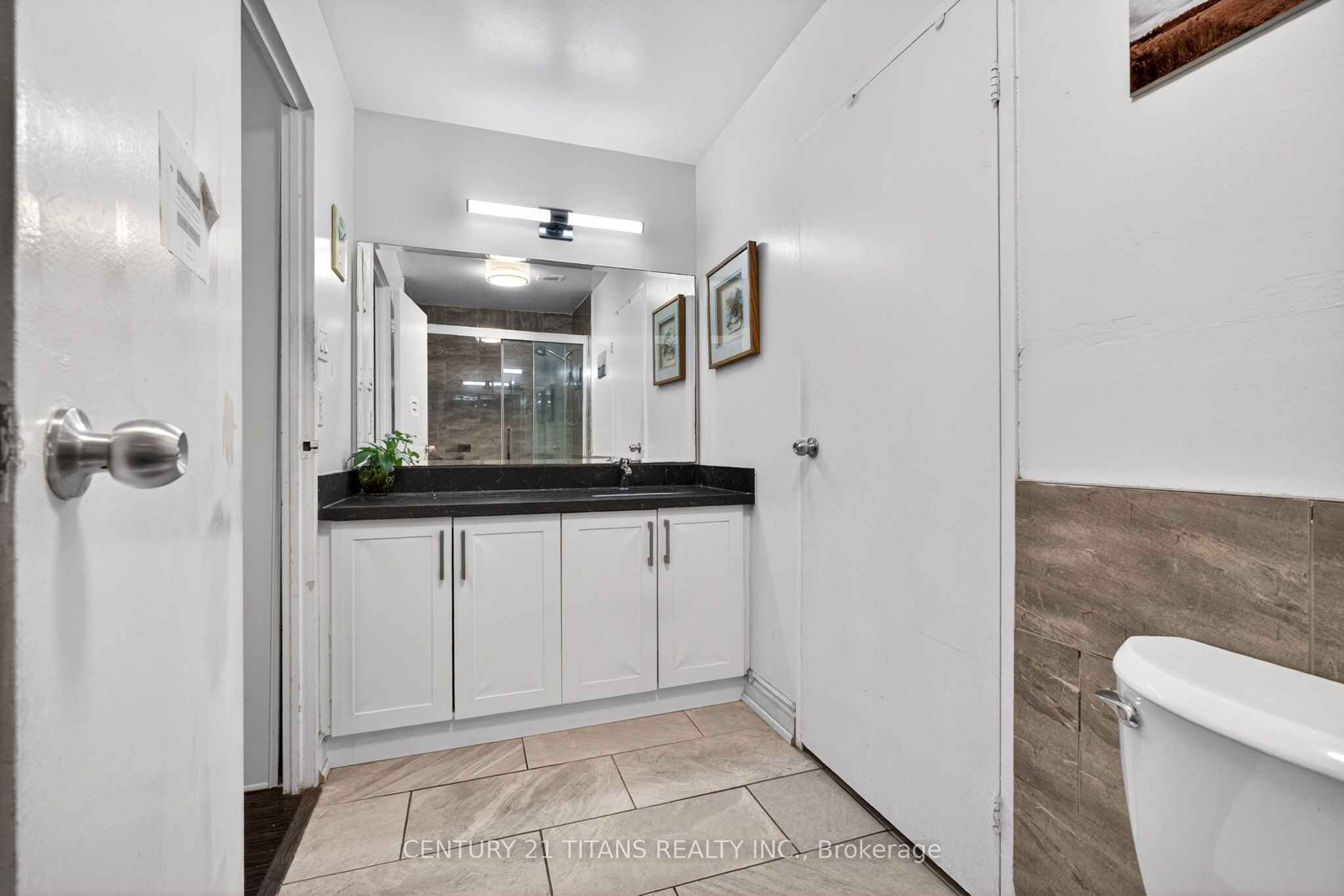 100 Mornelle Court 1018 Property Photo 21