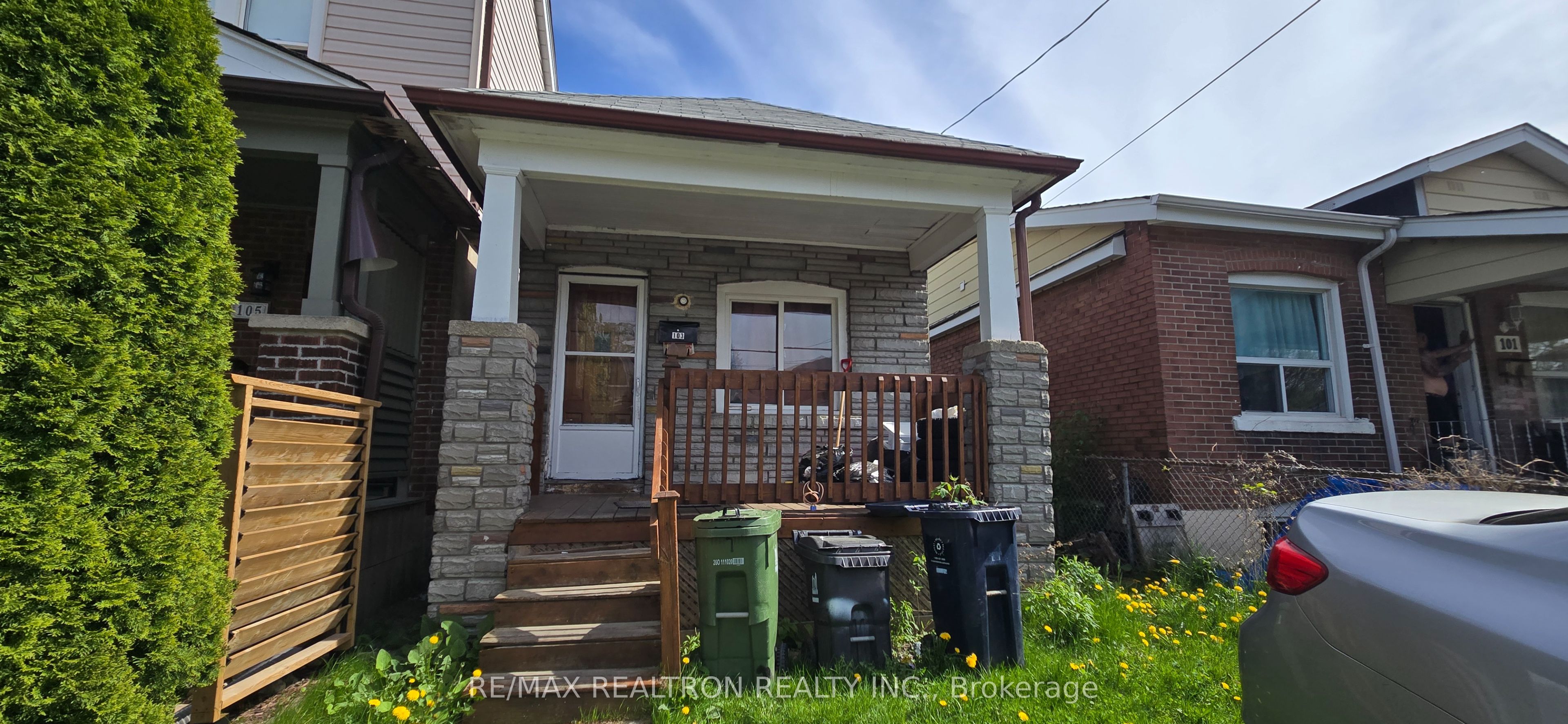 103 Denton Avenue Property Photo 4