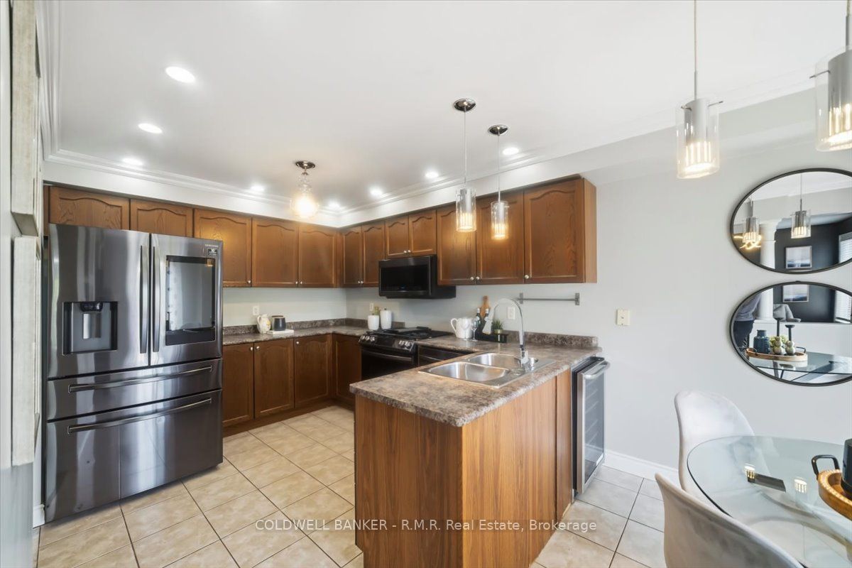 45 Angier Crescent Property Photo 14