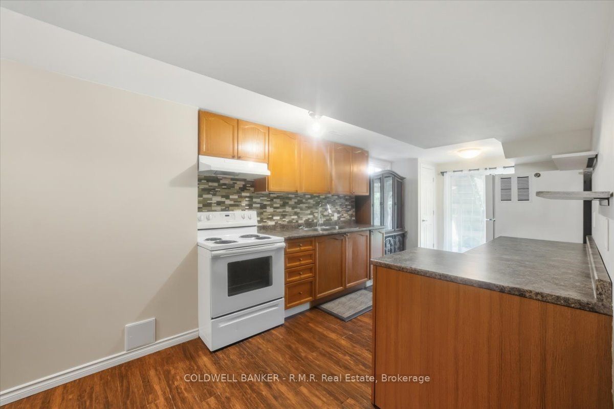 45 Angier Crescent Property Photo 38