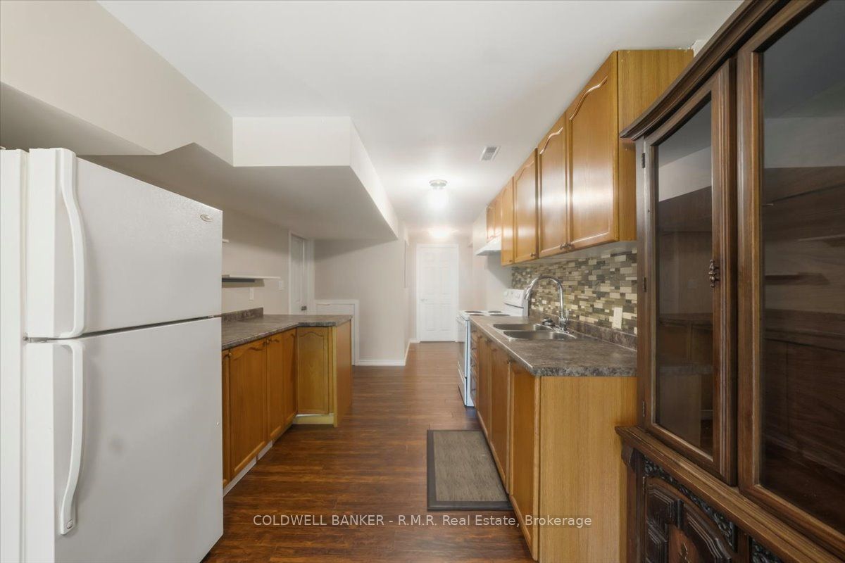 45 Angier Crescent Property Photo 40