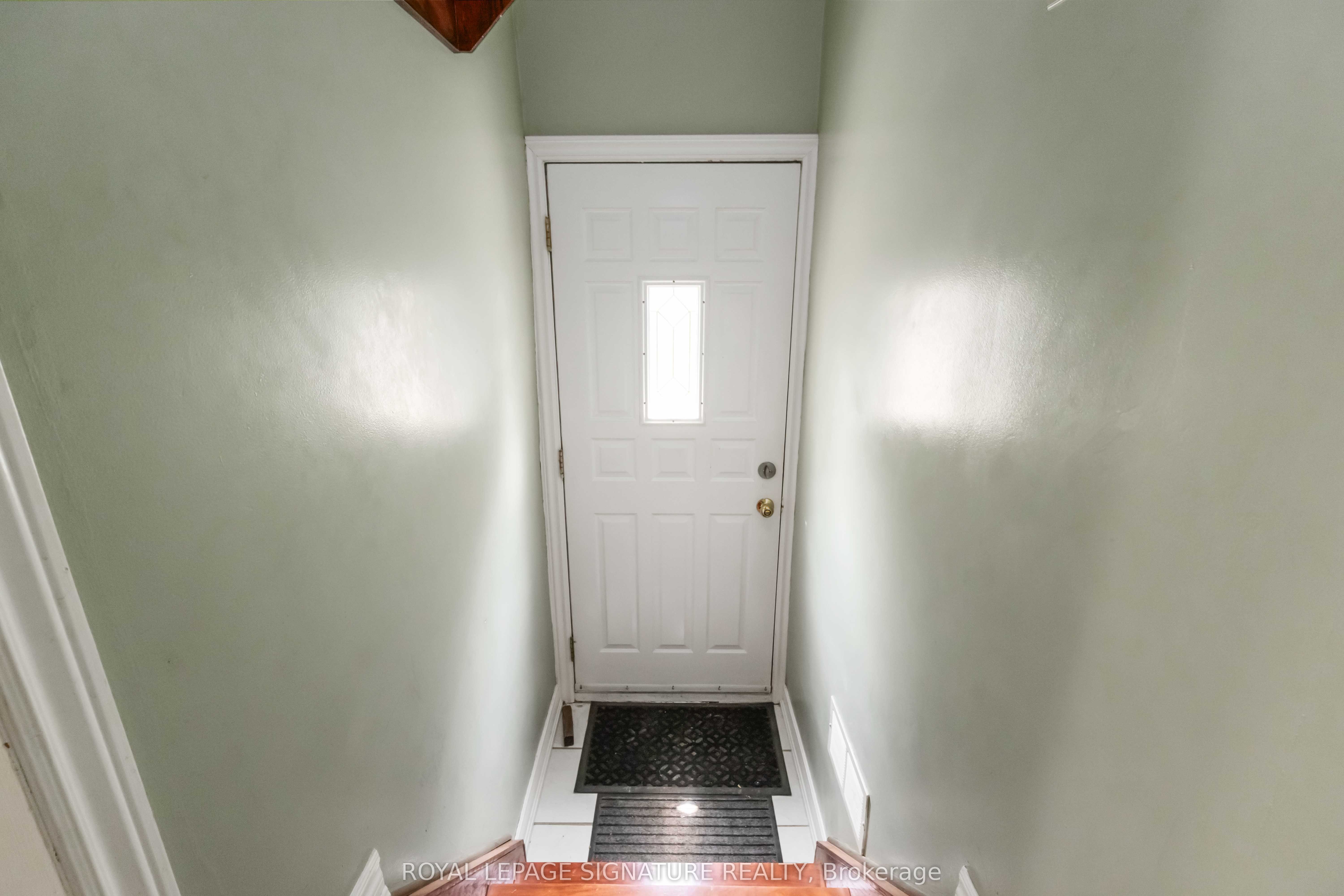 143 Rodda Boulevard Property Photo 6