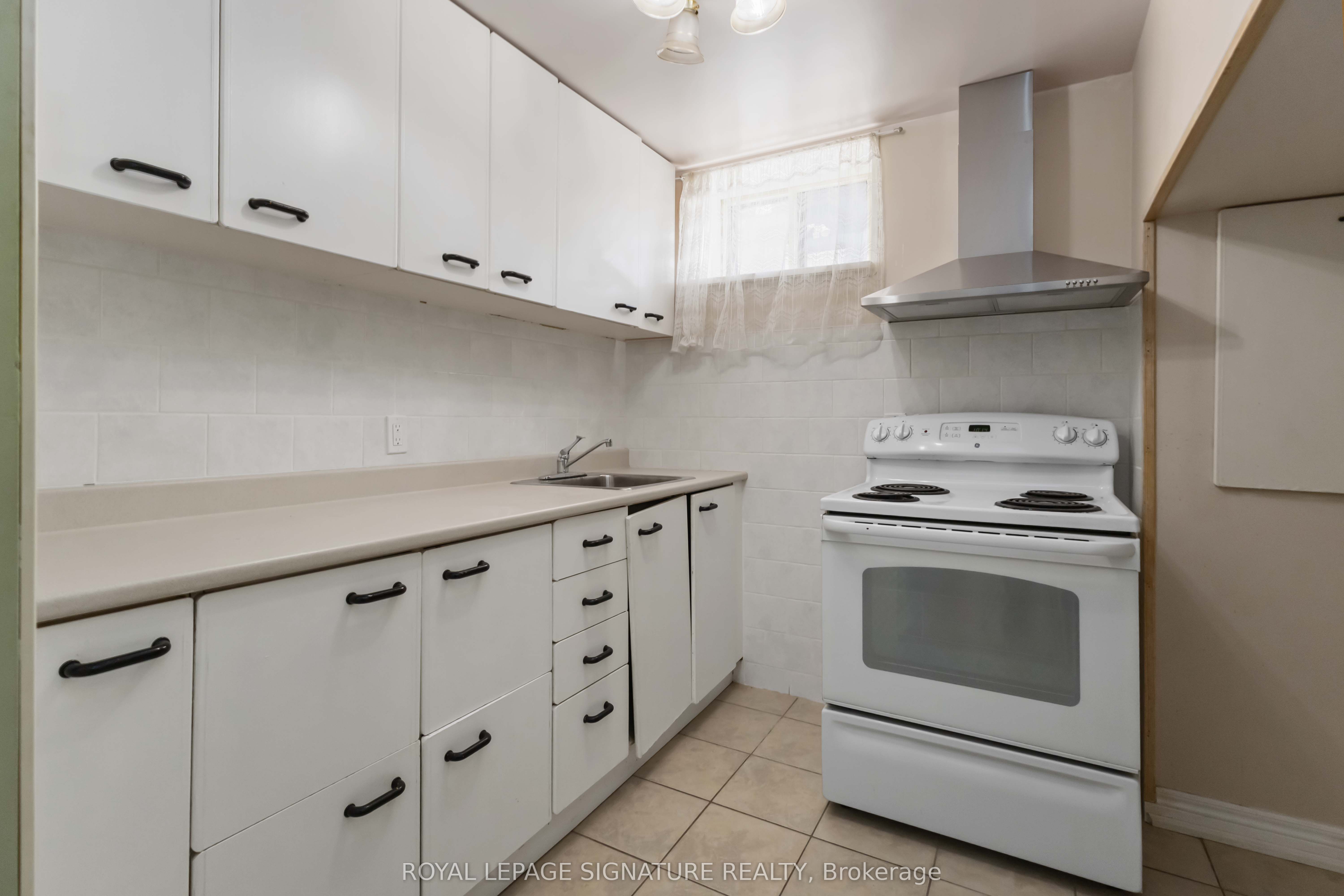 143 Rodda Boulevard Property Photo 17