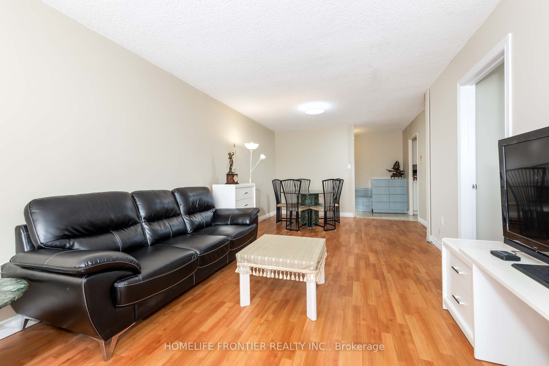 45 Silver Springs Boulevard 706 Property Photo 2