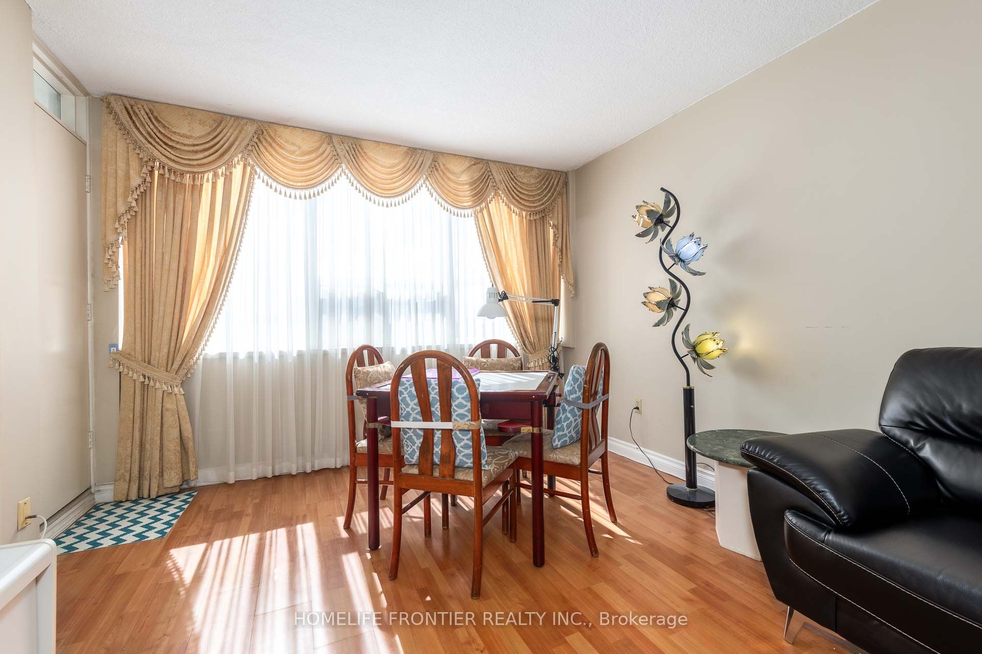 45 Silver Springs Boulevard 706 Property Photo 5
