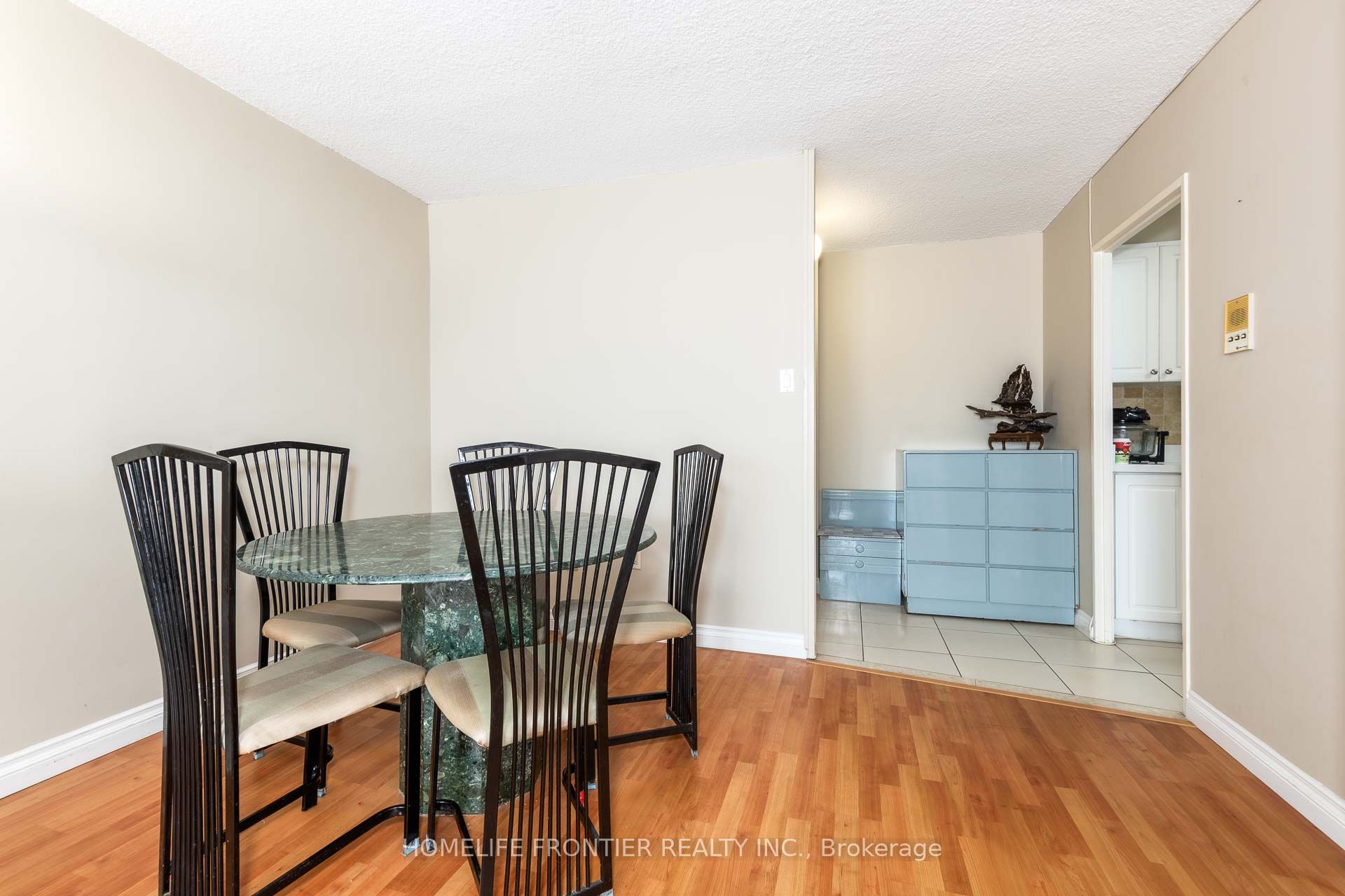 45 Silver Springs Boulevard 706 Property Photo 6