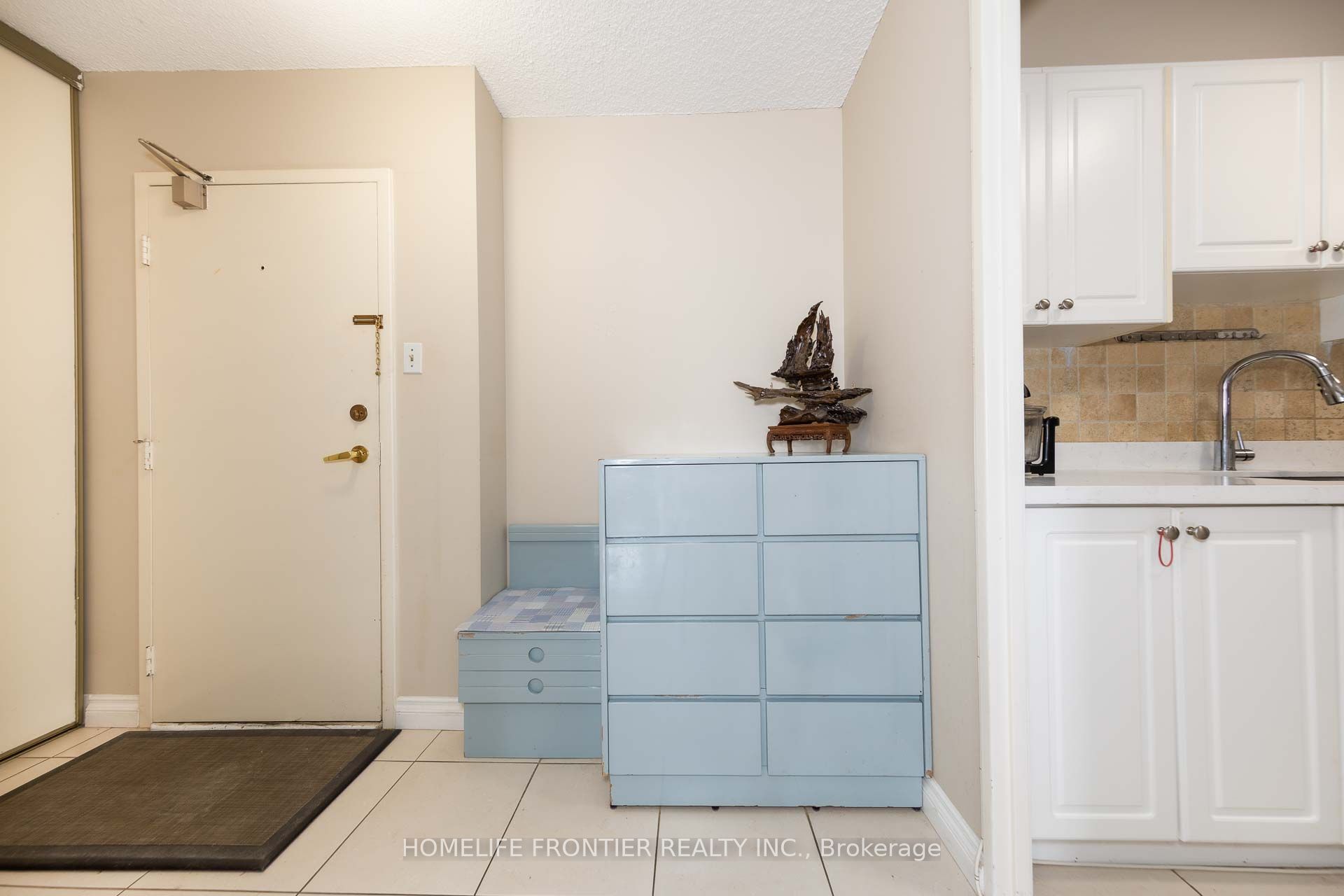 45 Silver Springs Boulevard 706 Property Photo 8