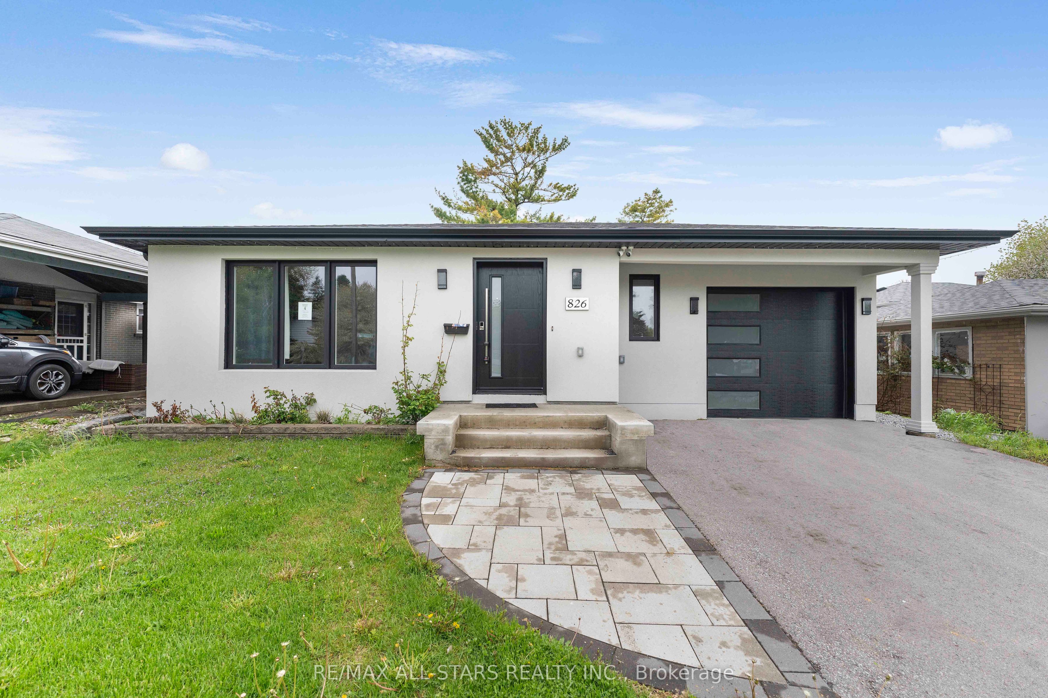 826 Krosno Boulevard Property Photo 1