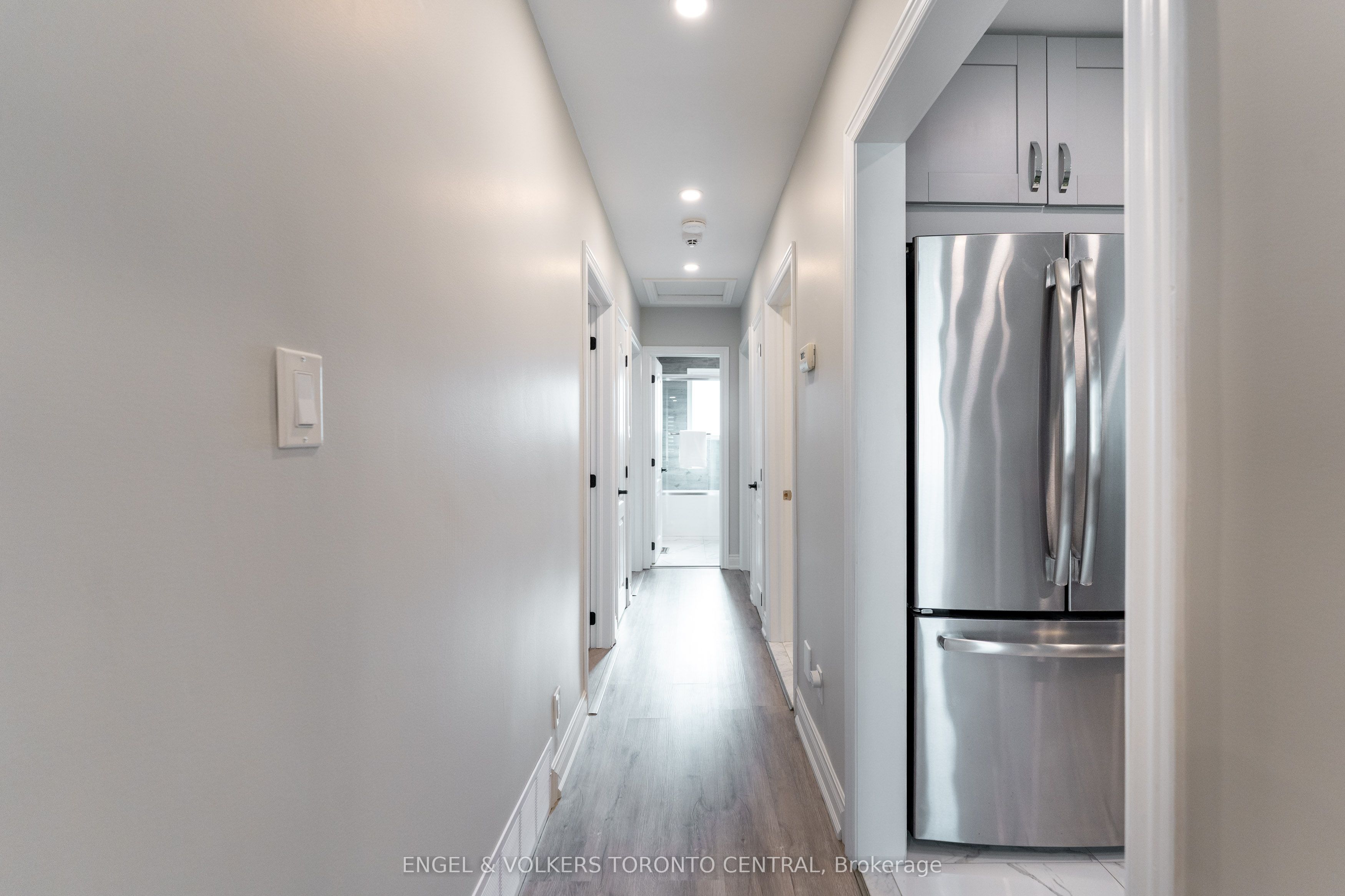 767 Phillip Murray Avenue Property Photo 11