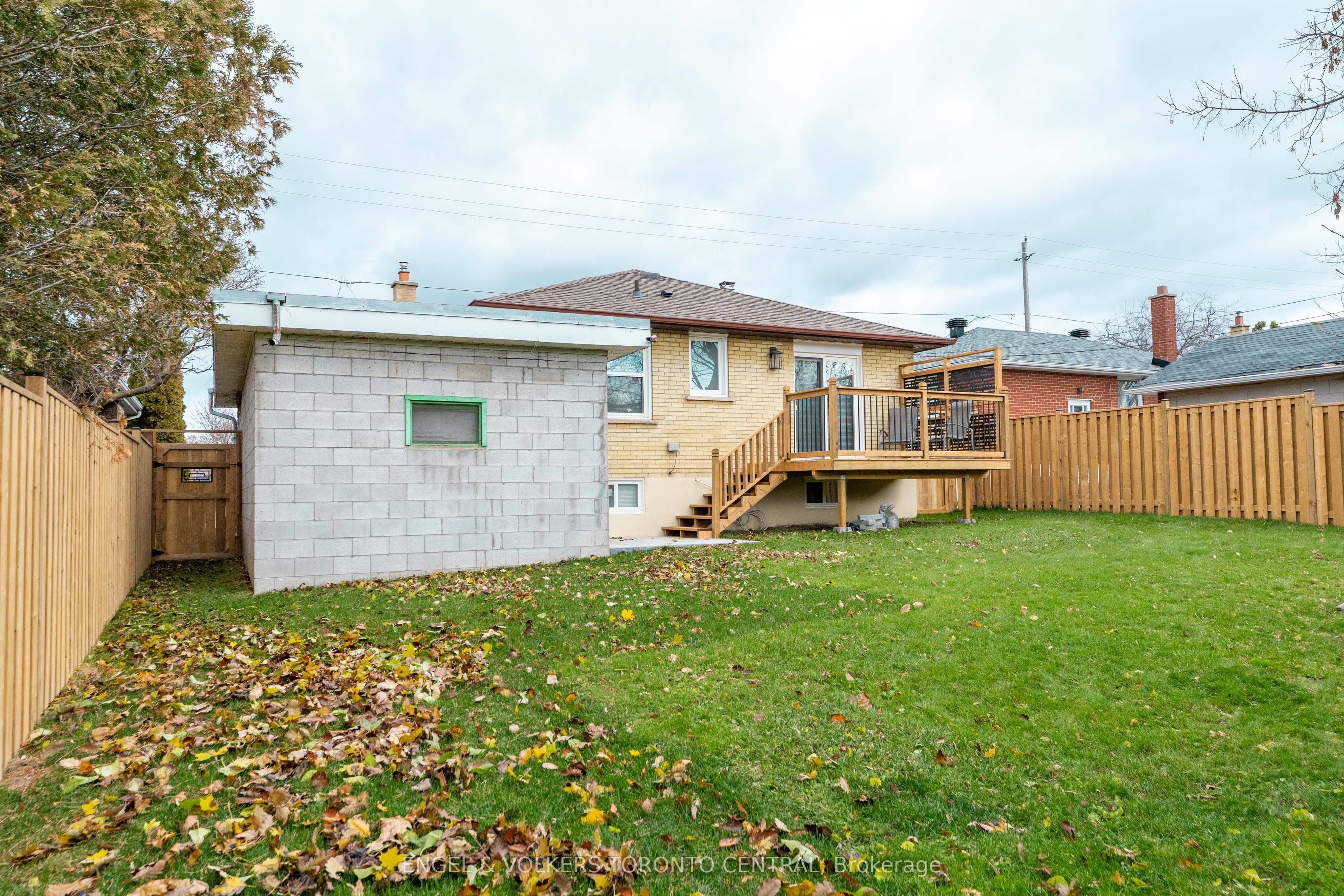 767 Phillip Murray Avenue Property Photo 31